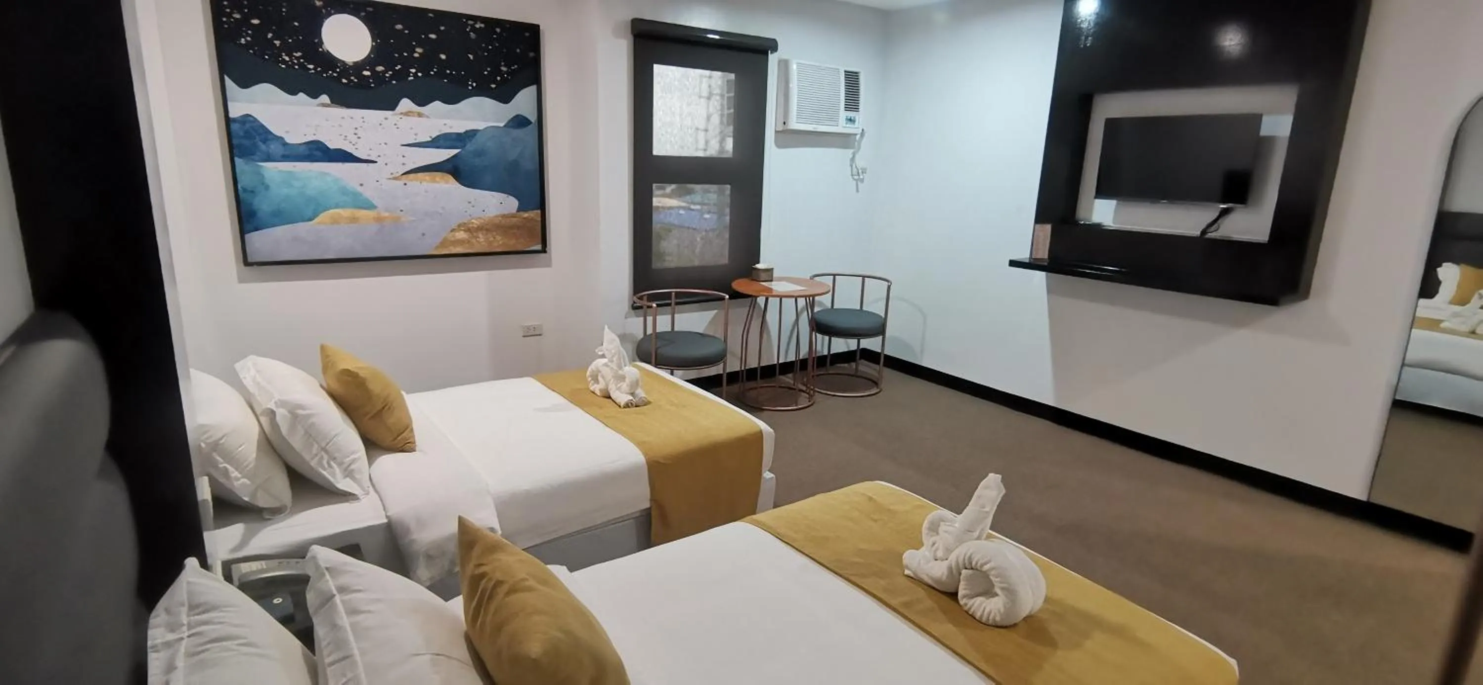 Bedroom, Bed in Dancenter Boss Hotel Near Clark International Airport