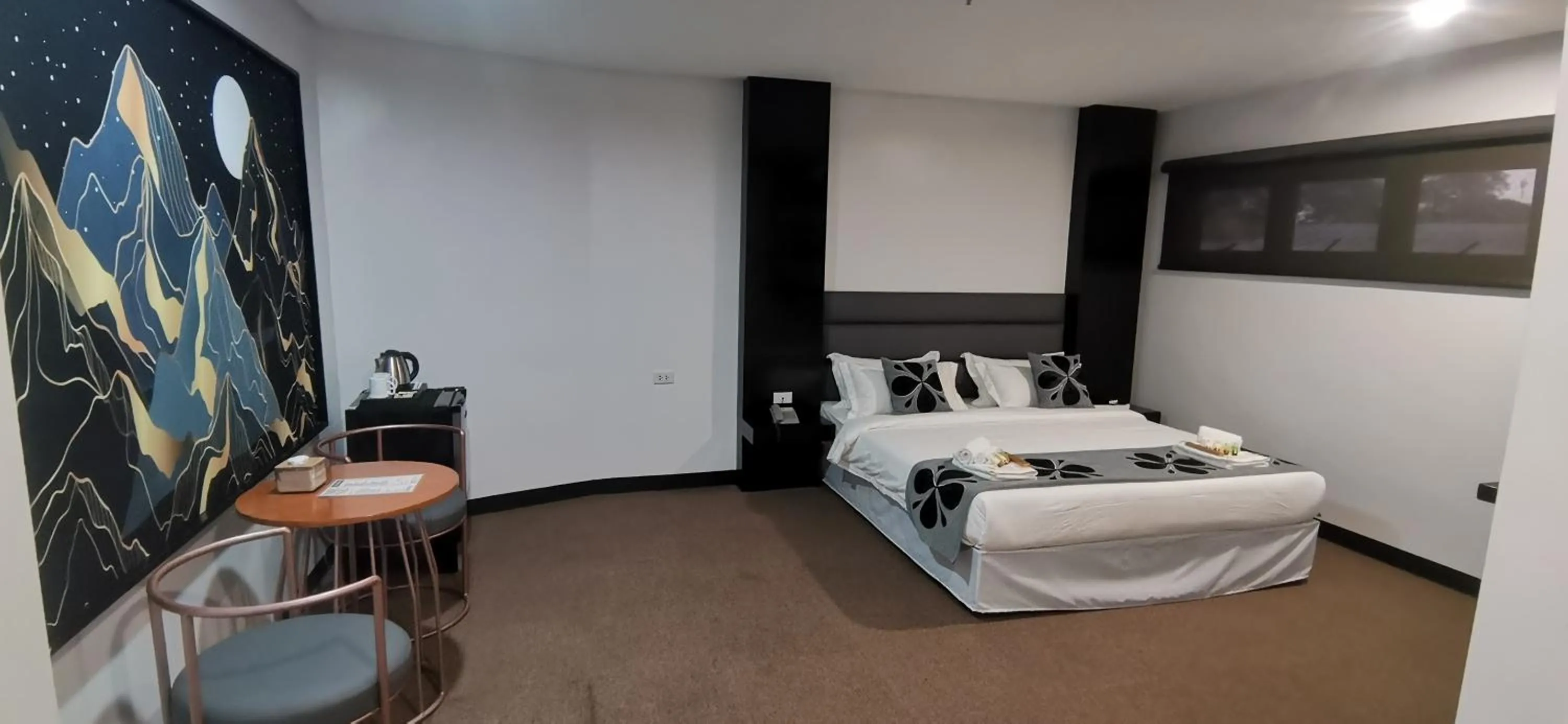 Bedroom, Bed in Dancenter Boss Hotel Near Clark International Airport