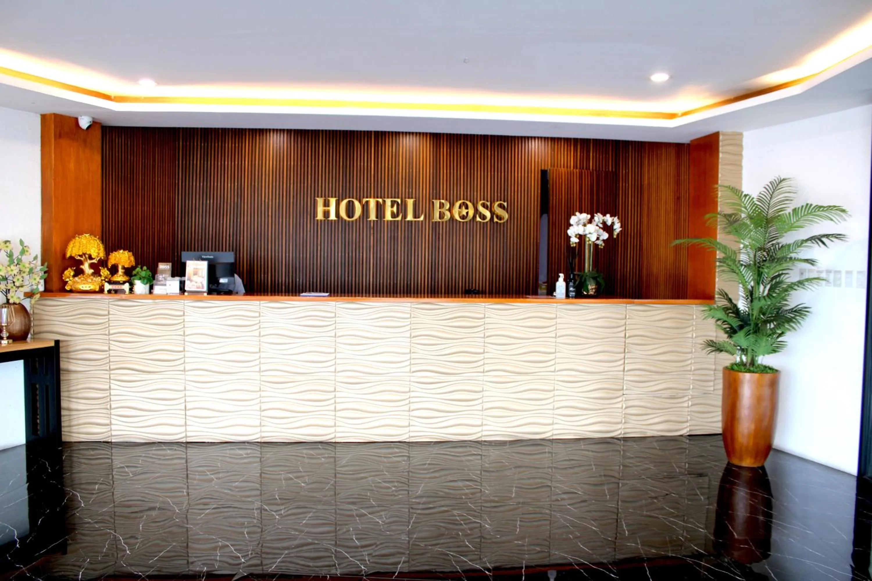 Lobby or reception in Dancenter Boss Hotel Near Clark International Airport