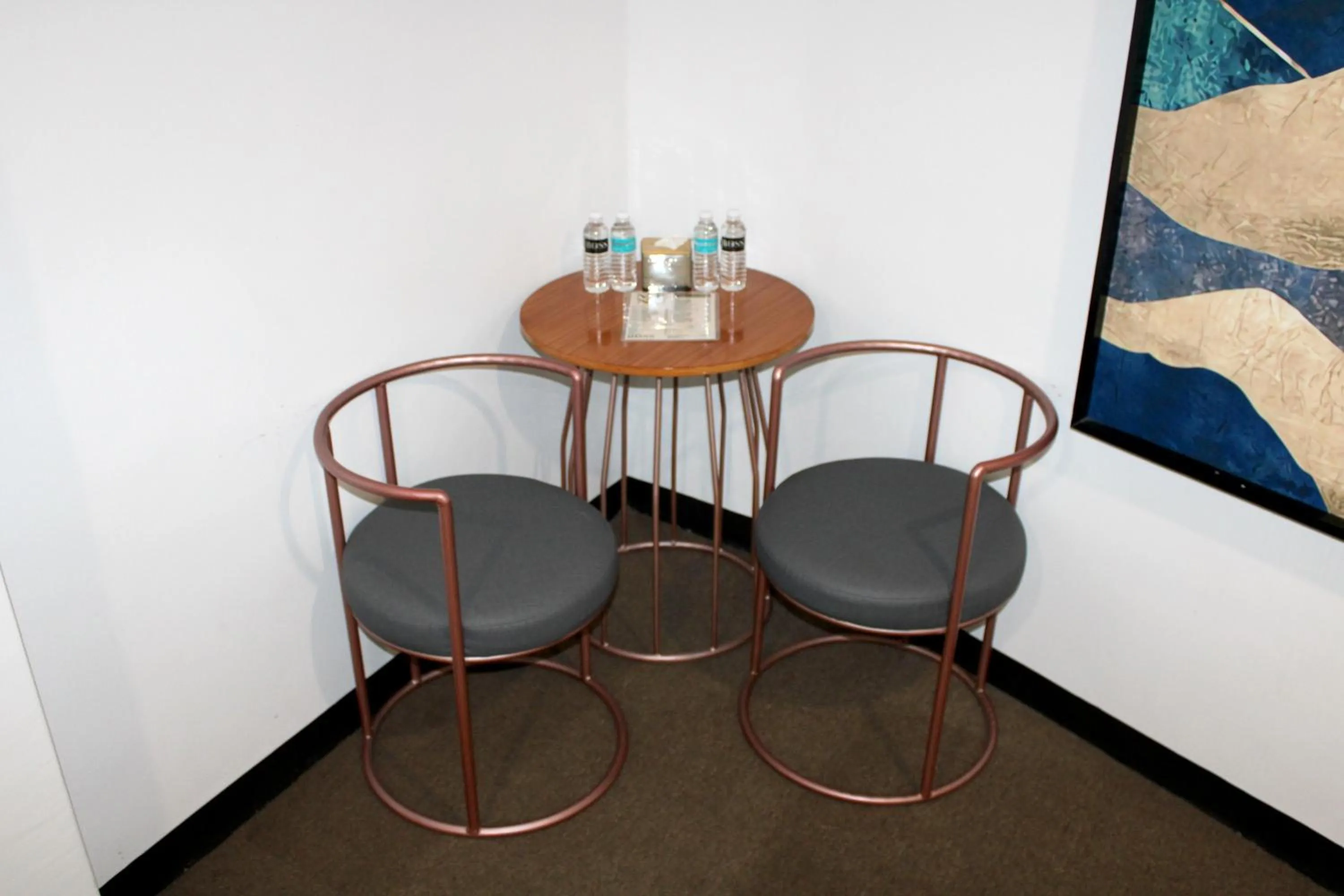 Seating area in Dancenter Boss Hotel Near Clark International Airport