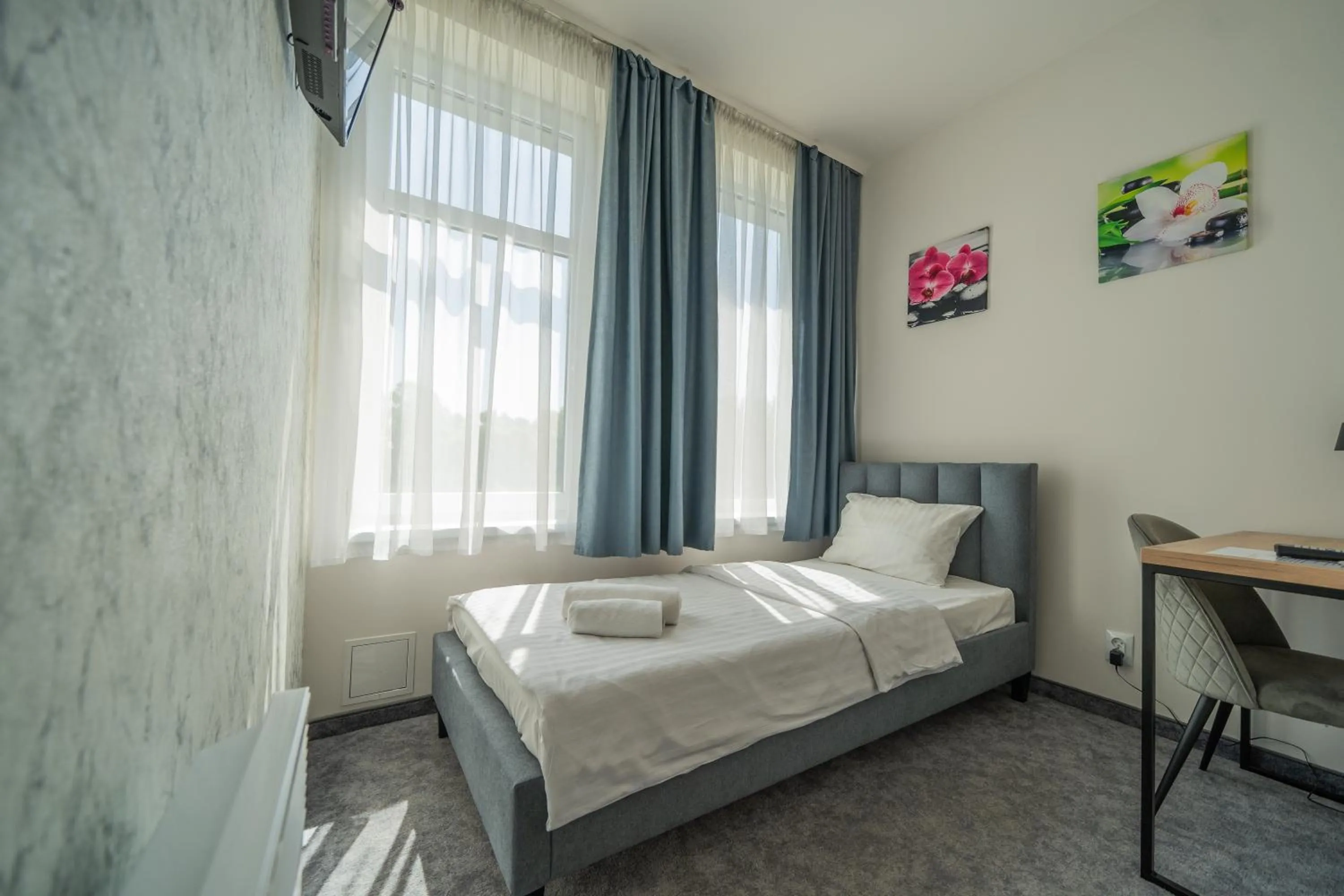 Photo of the whole room, Bed in Kelman Inn Global Nowa Sól