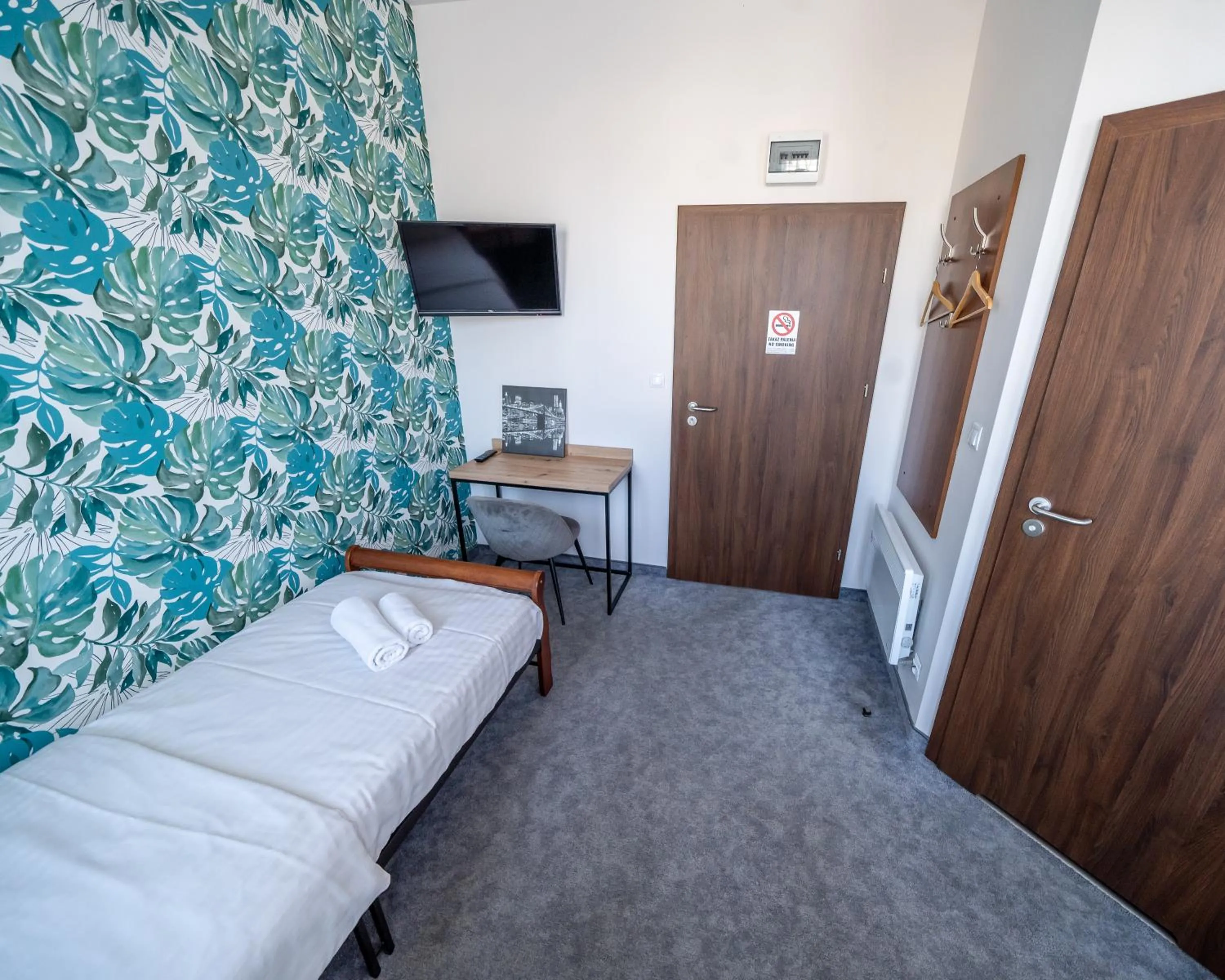 Photo of the whole room, Bed in Kelman Inn Global Nowa Sól