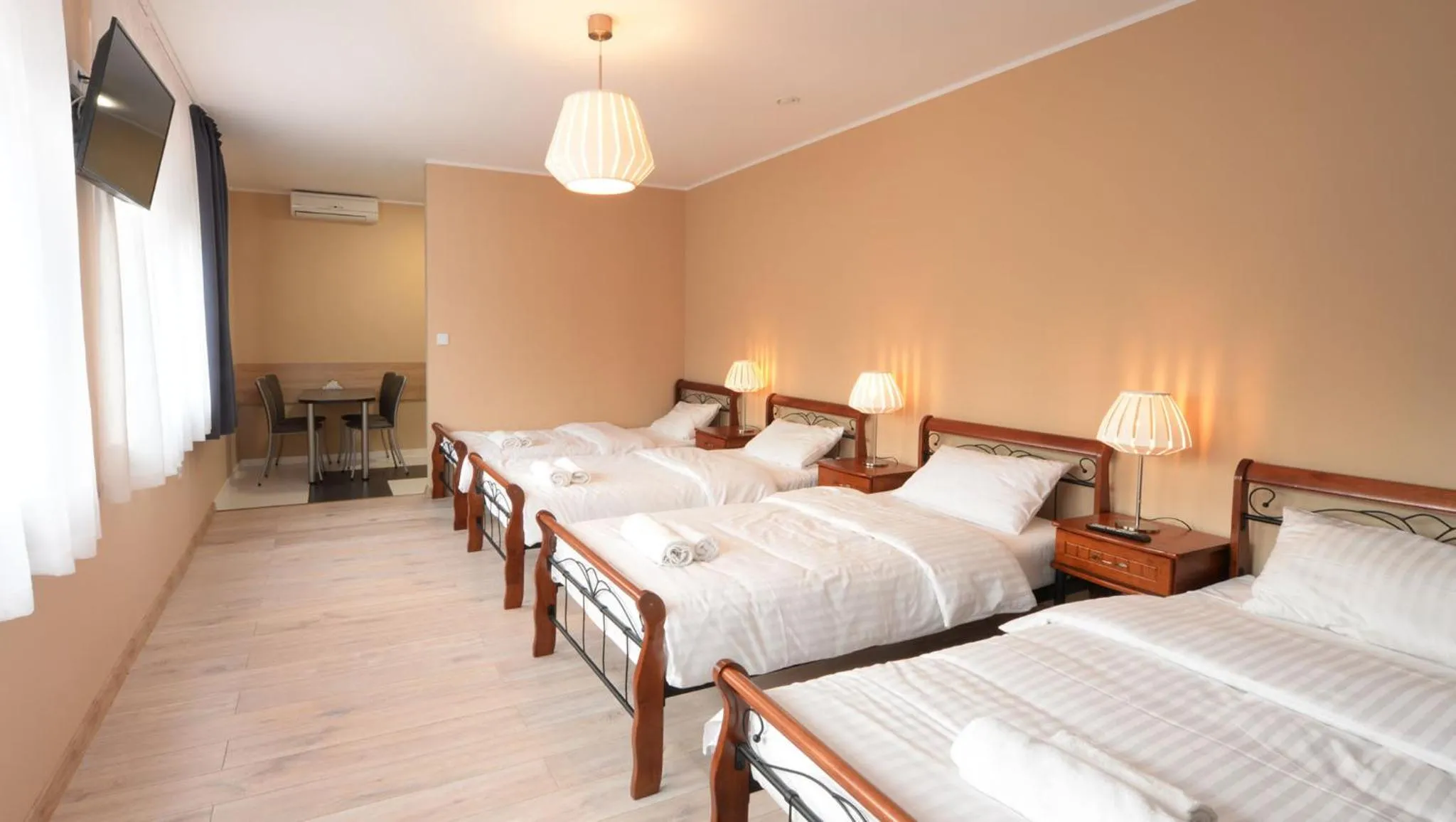 Photo of the whole room, Bed in Kelman Inn Global Nowa Sól