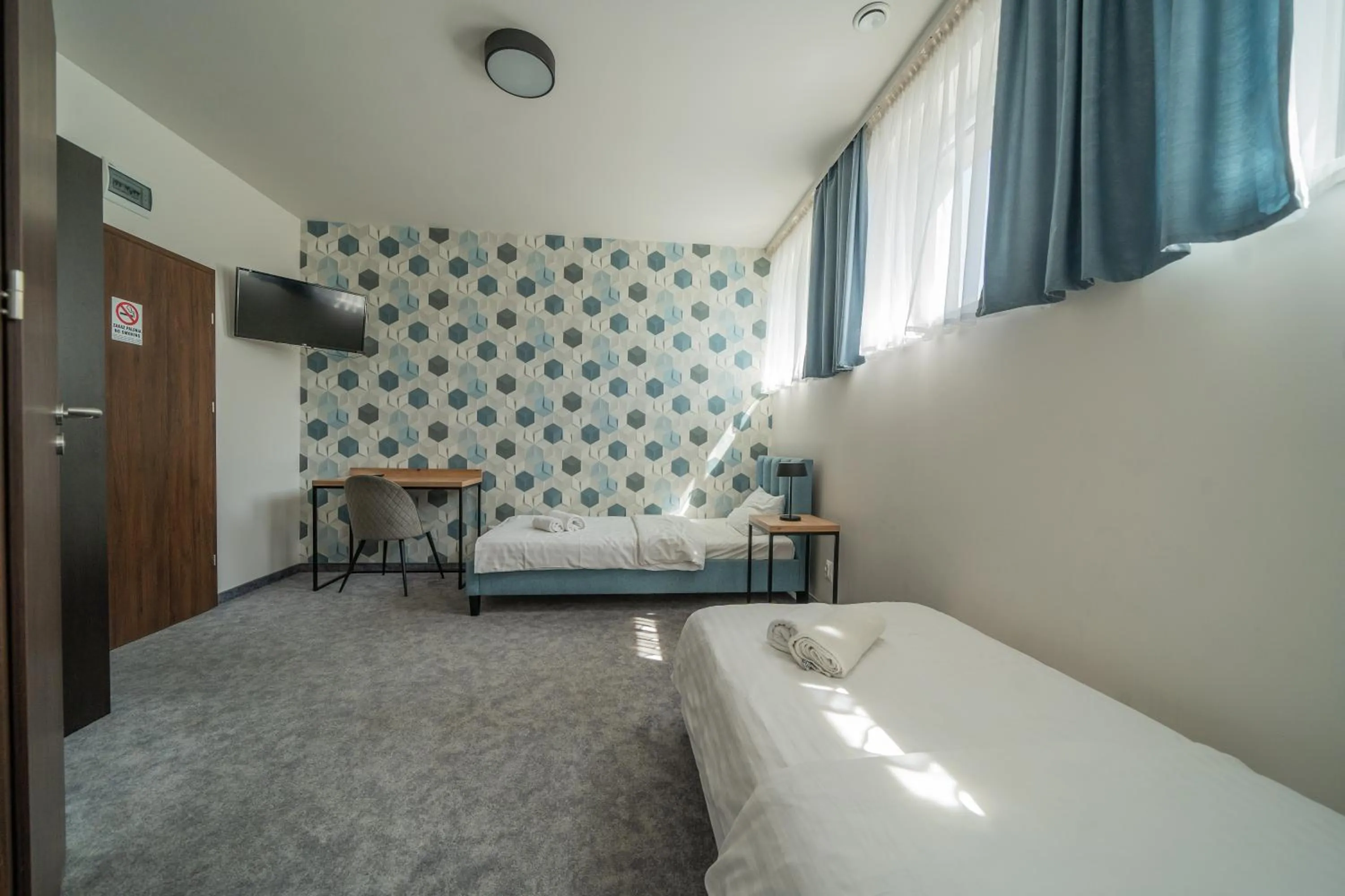 Photo of the whole room, Bed in Kelman Inn Global Nowa Sól