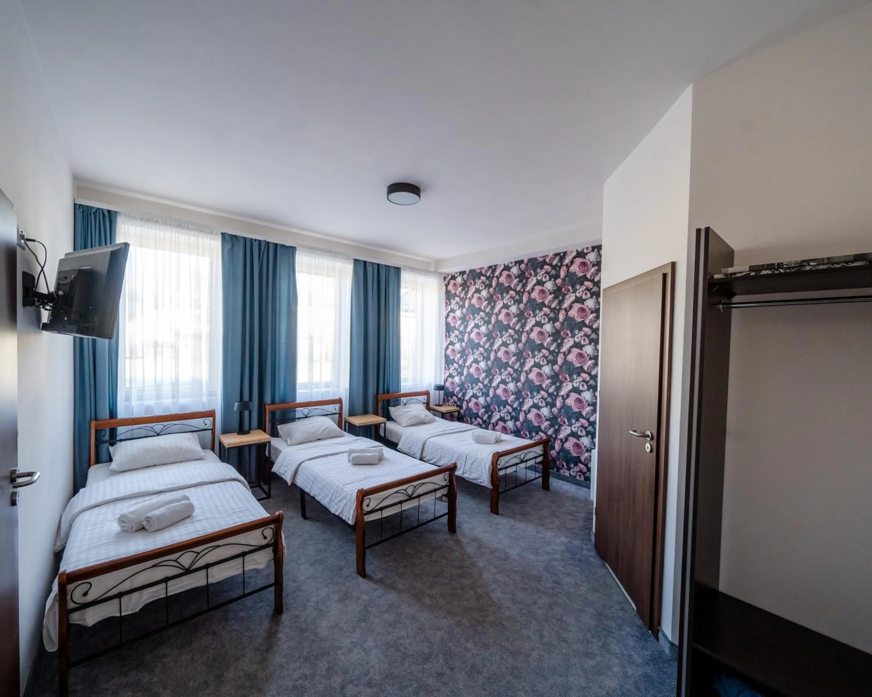 Photo of the whole room, Bed in Kelman Inn Global Nowa Sól