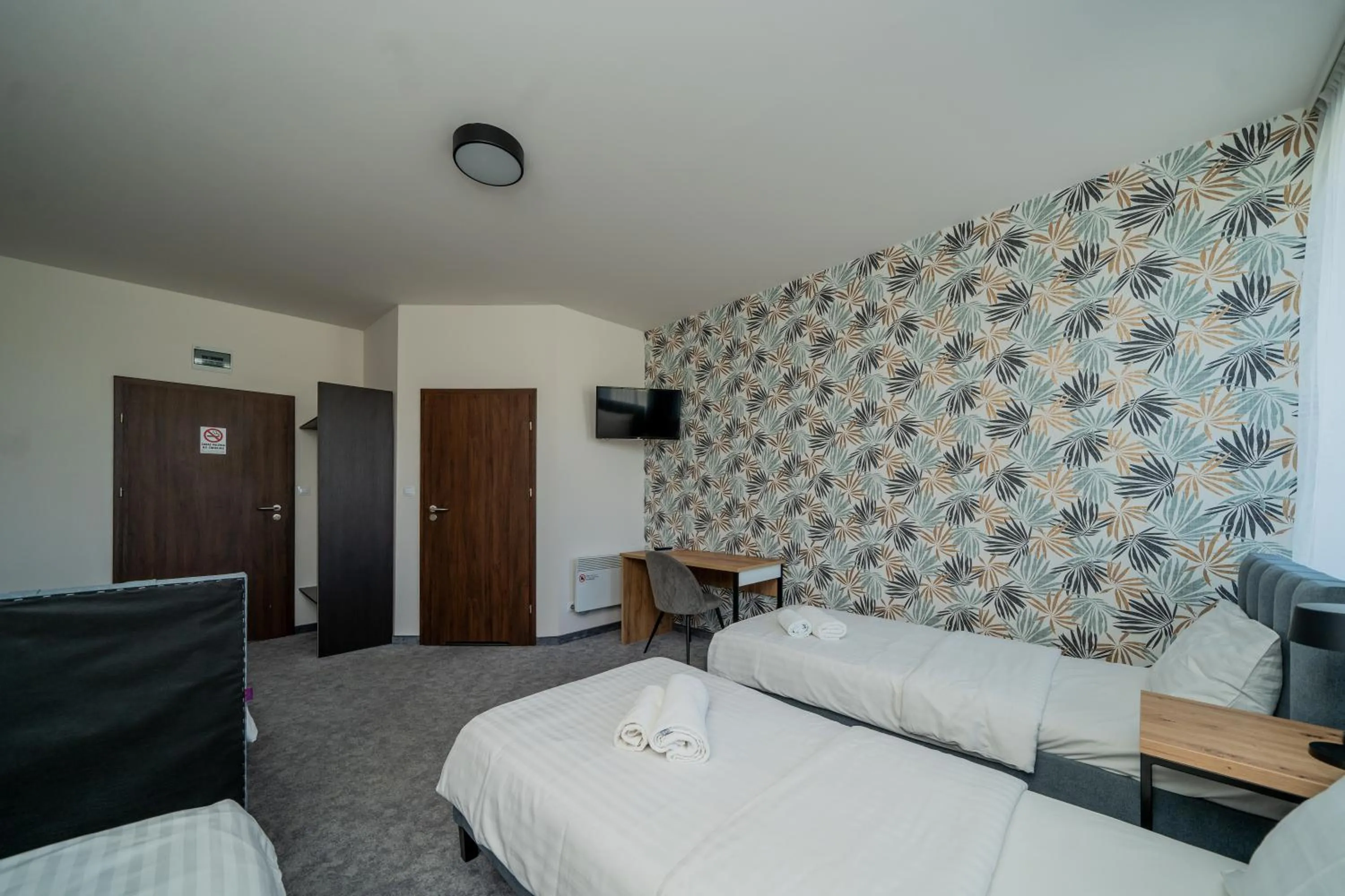 Photo of the whole room, Bed in Kelman Inn Global Nowa Sól