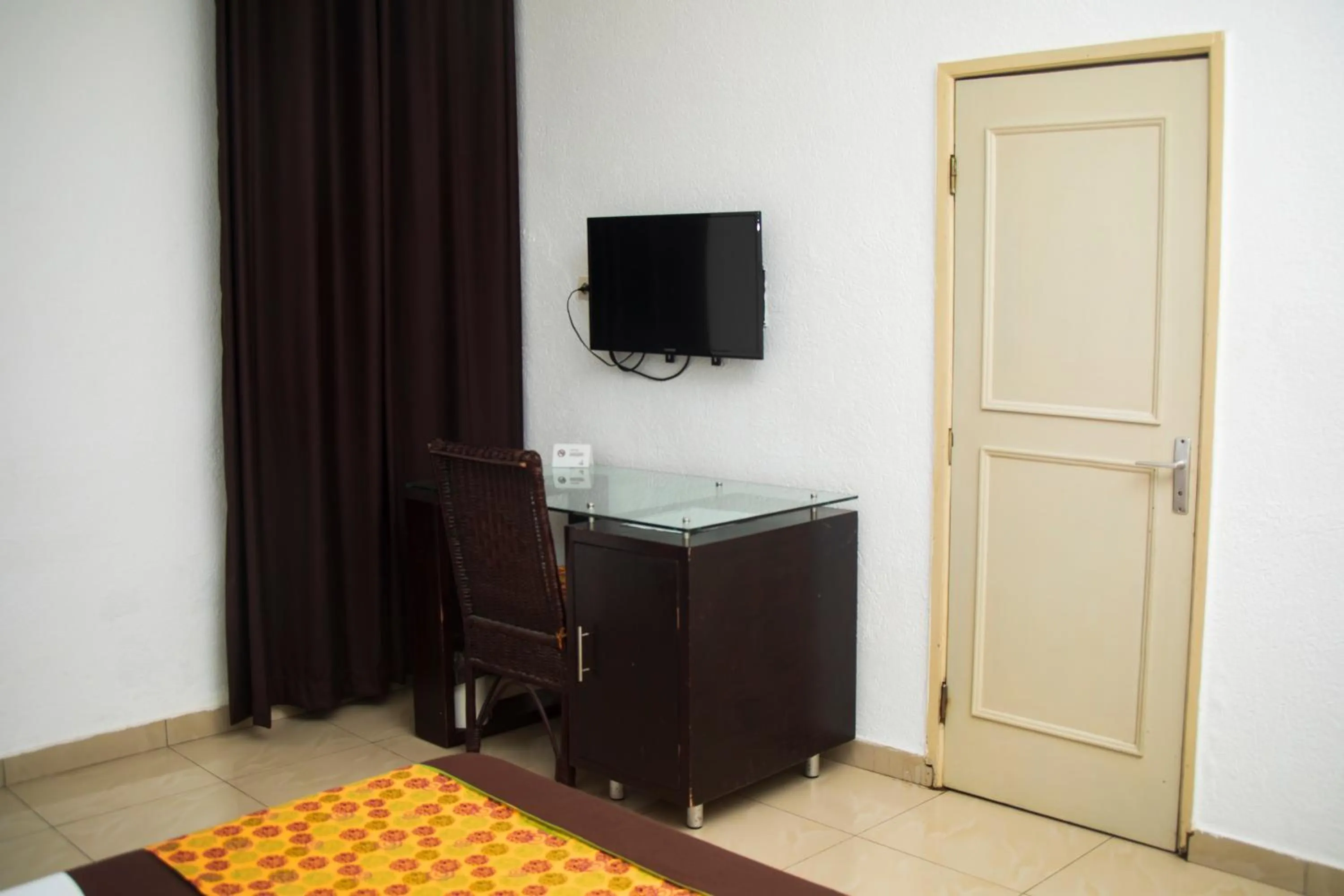 Bed in Hotel le Pelican