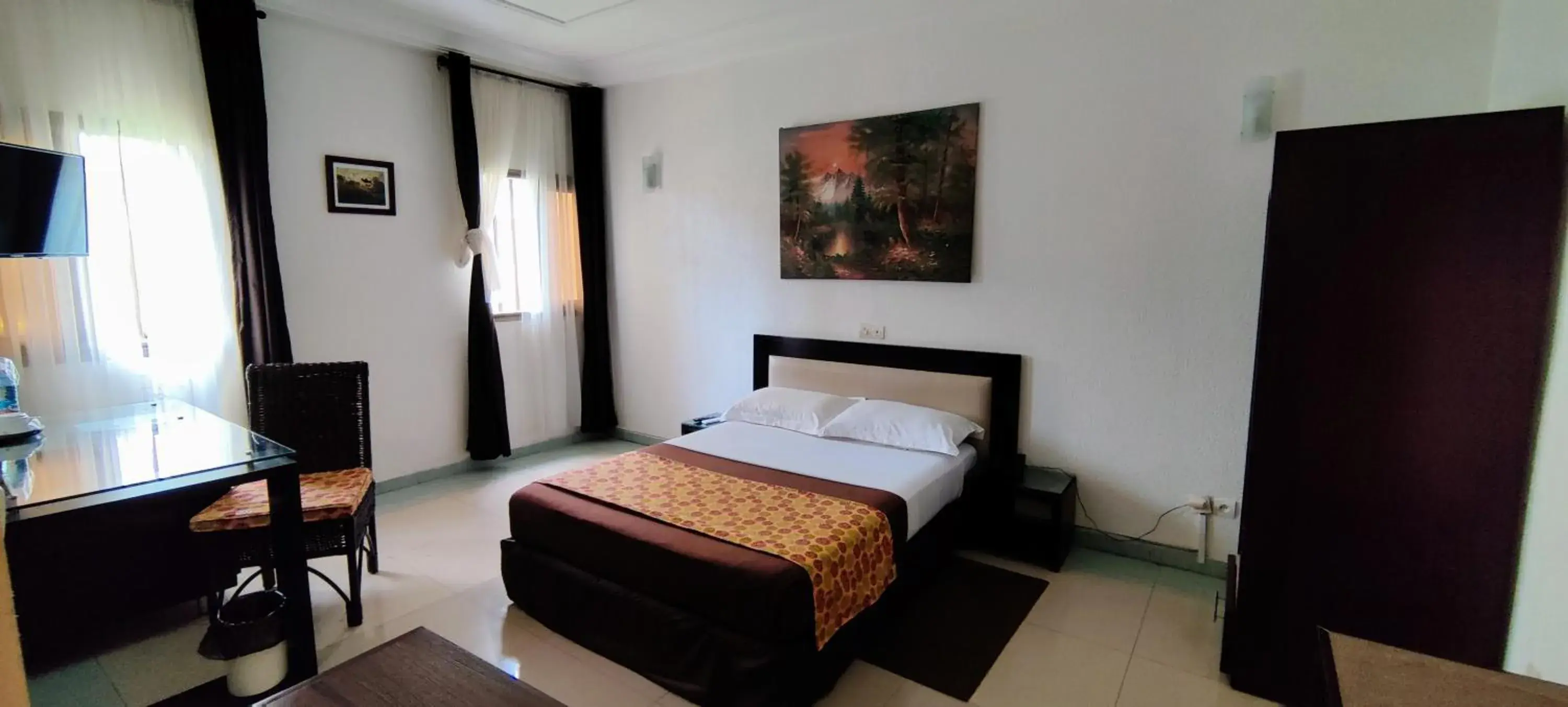 Bed in Hotel le Pelican Bed in Hotel le Pelican