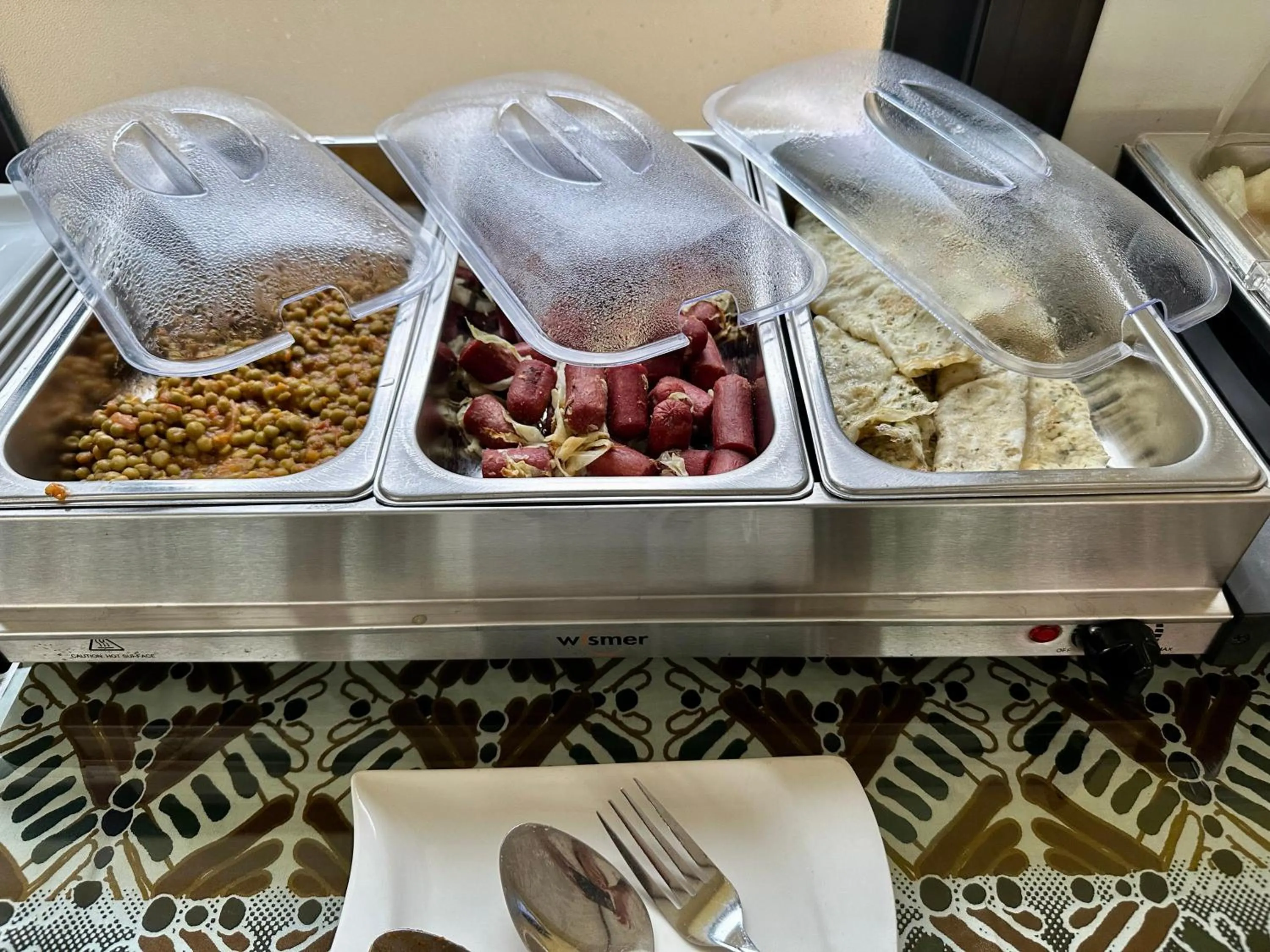 Continental breakfast in Hotel le Pelican