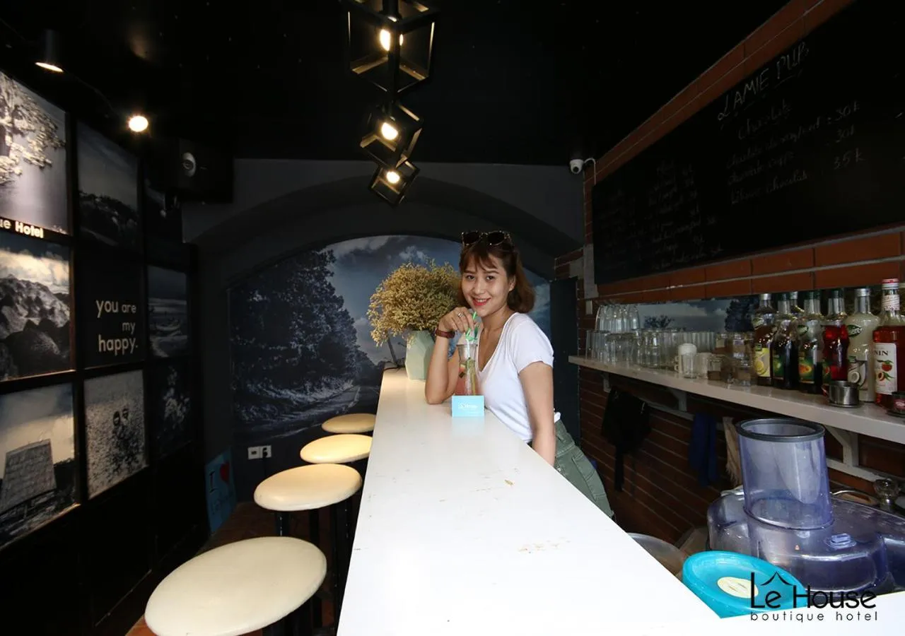 Lounge or bar in Le House Boutique Hotel - 100m to the beach