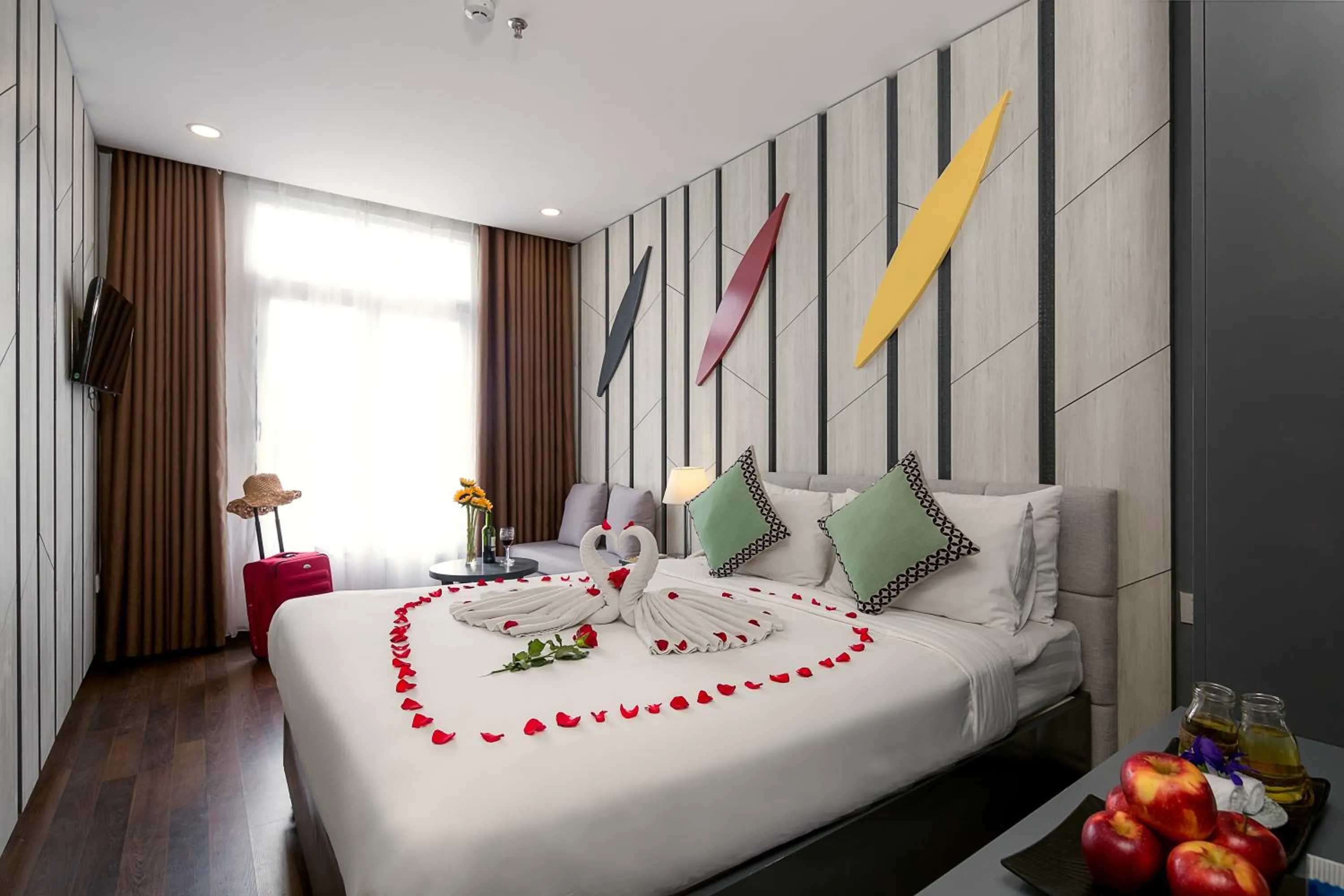 Decorative detail, Bed in Le House Boutique Hotel - 100m to the beach