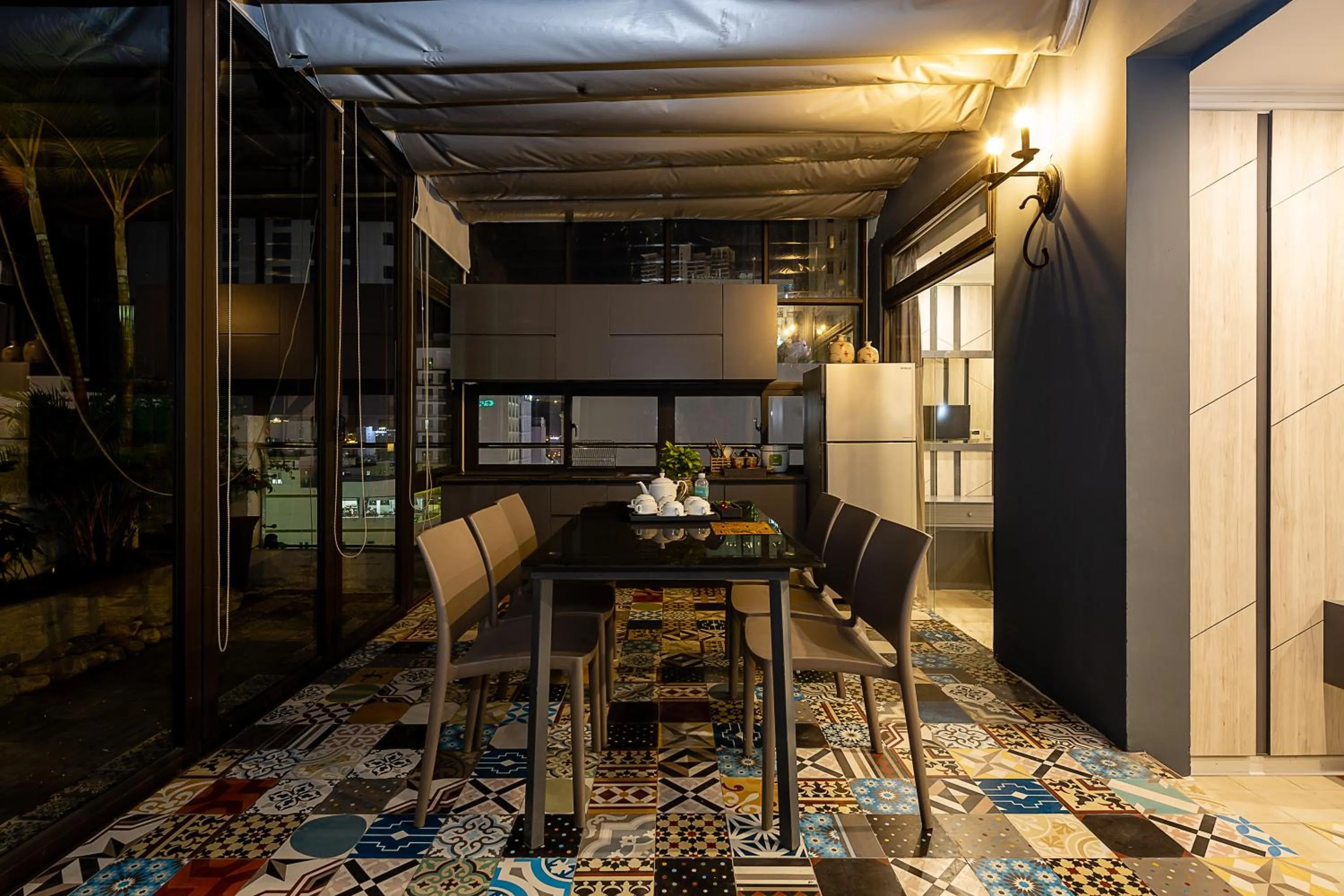 Kitchen or kitchenette in Le House Boutique Hotel - 100m to the beach