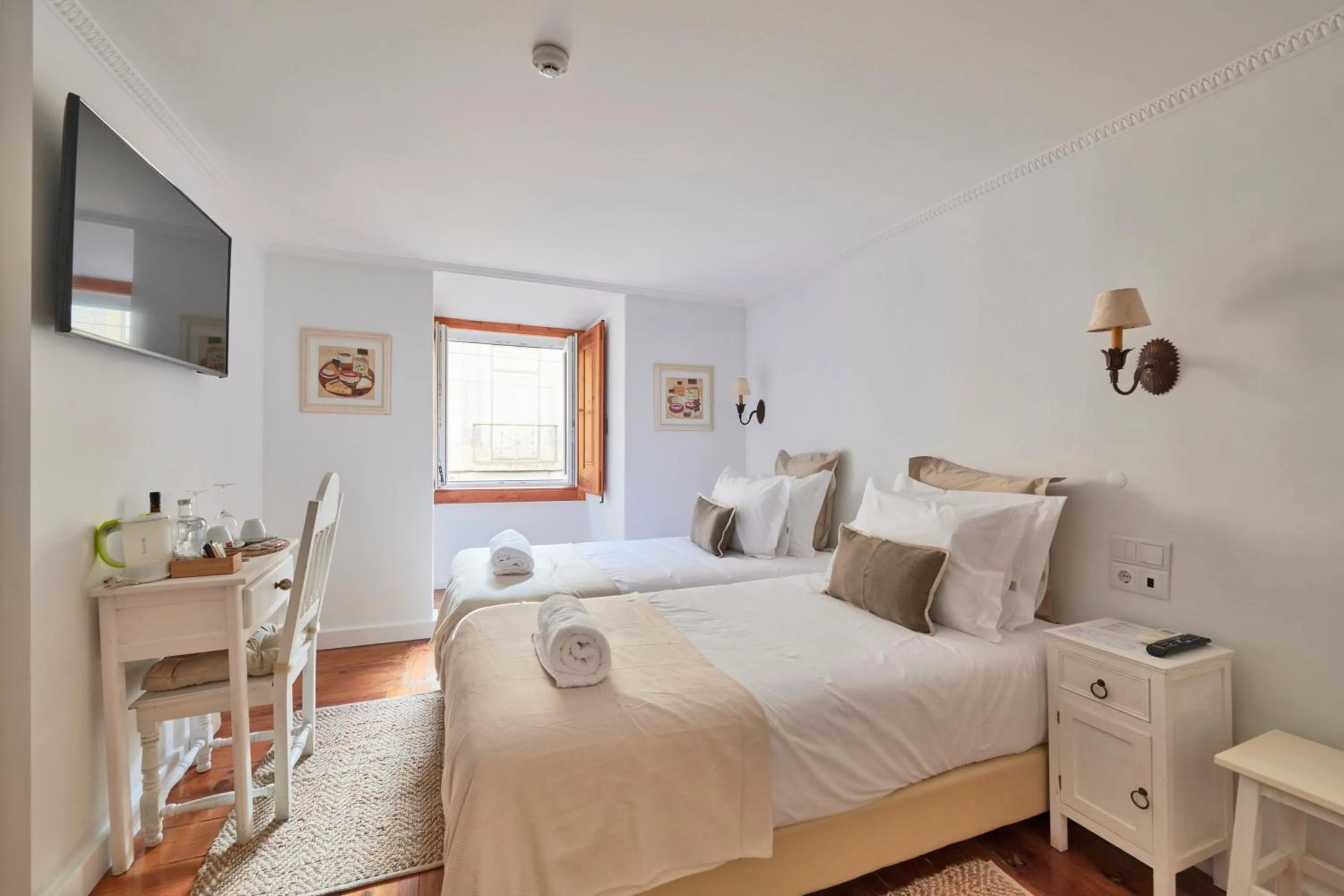 Bathroom, Bed in Casa do Mercado Lisboa