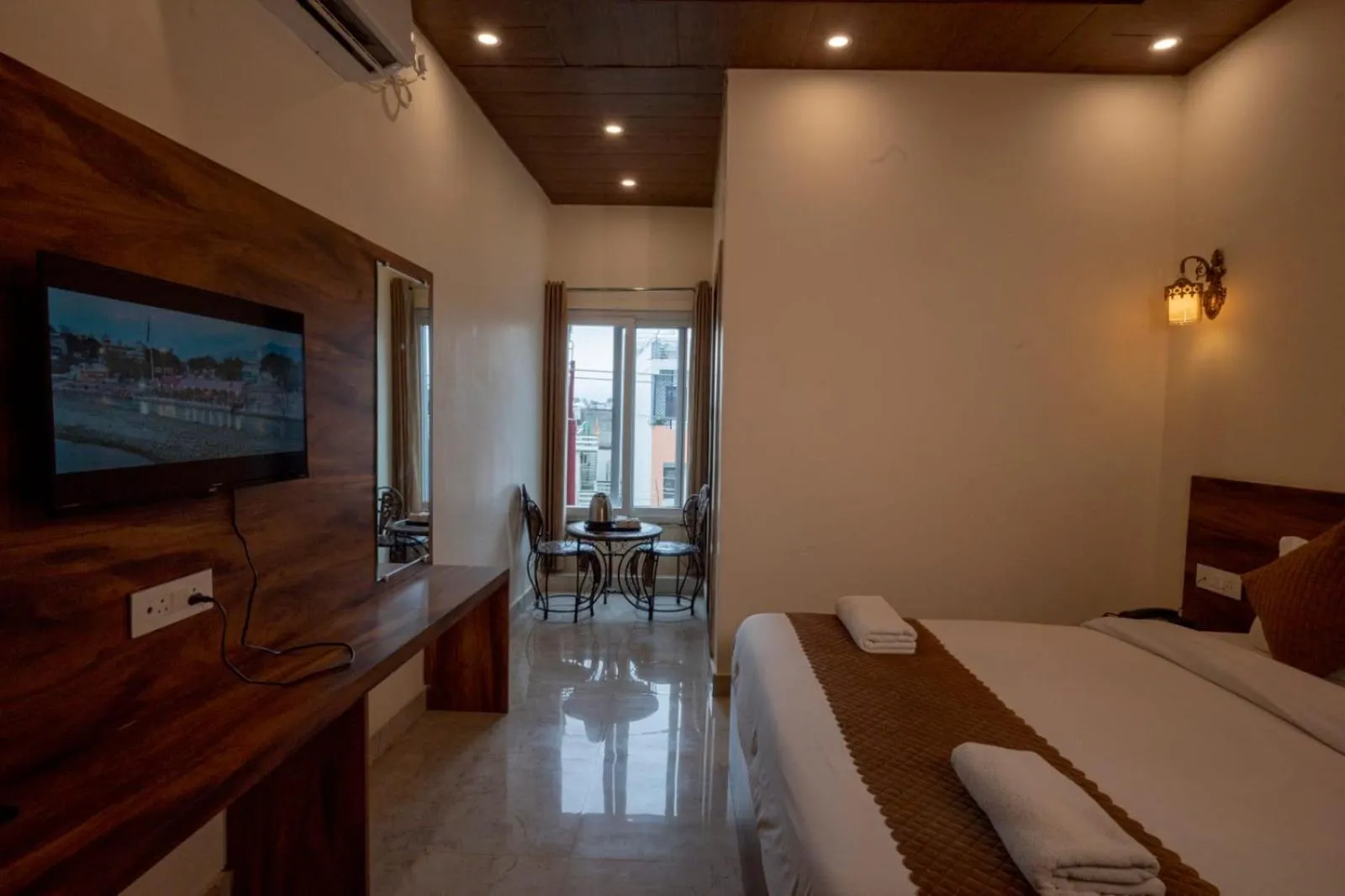 Bed in Hotel Relax Inn Ganga Rishikesh