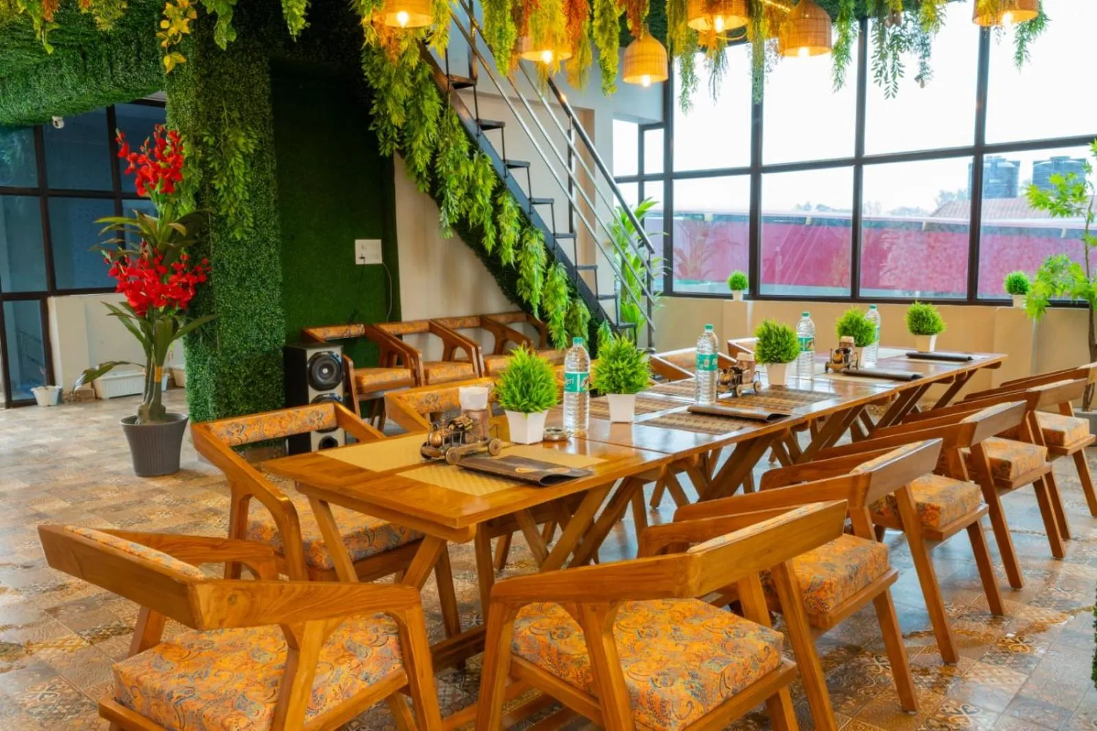 Restaurant/places to eat in Hotel Relax Inn Ganga Rishikesh