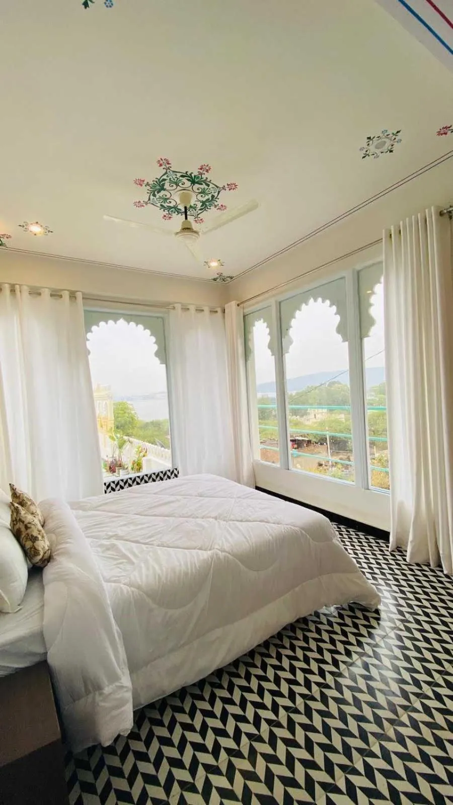 Bed in View lake village boutique