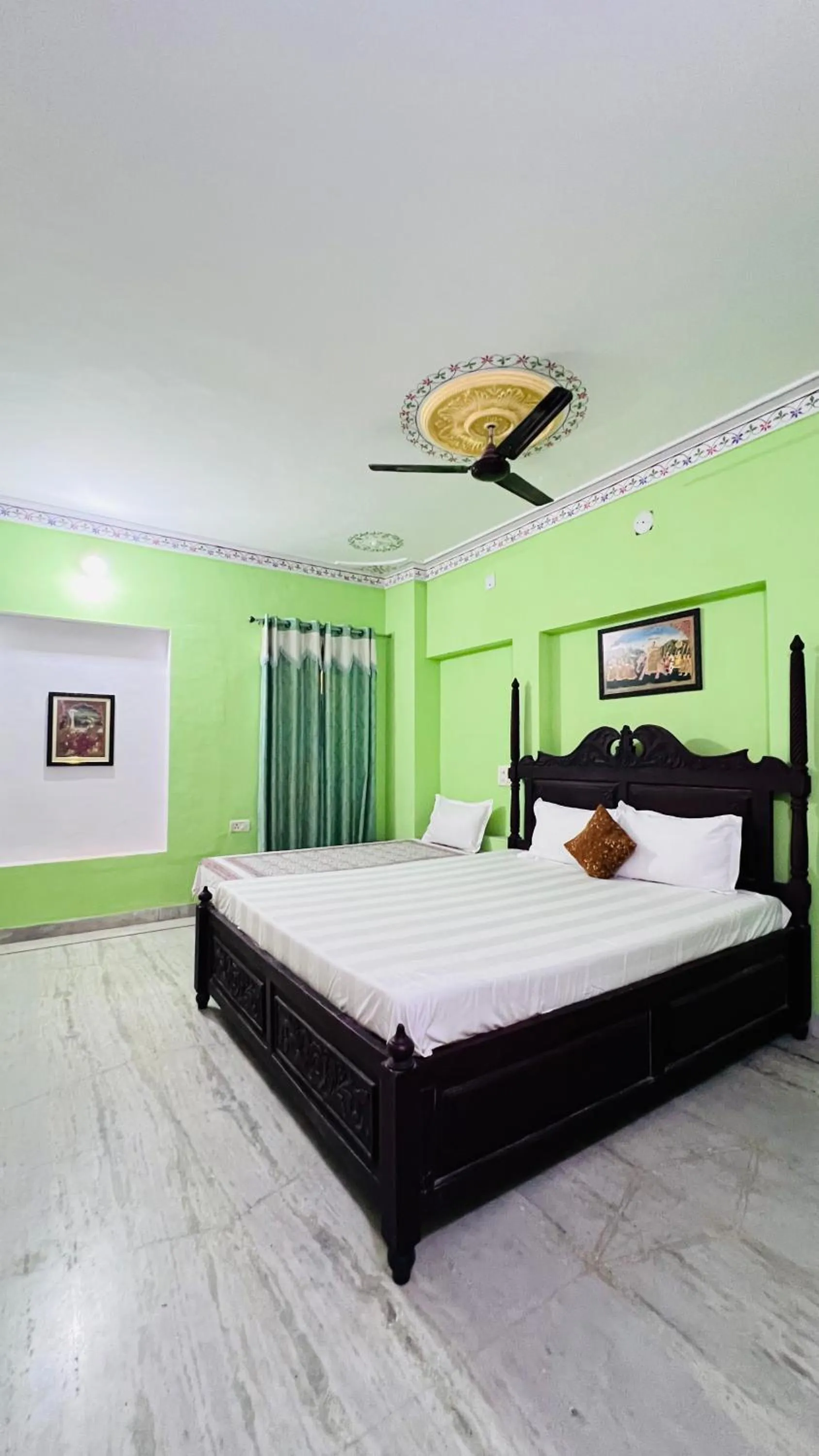 Bed in View lake village boutique