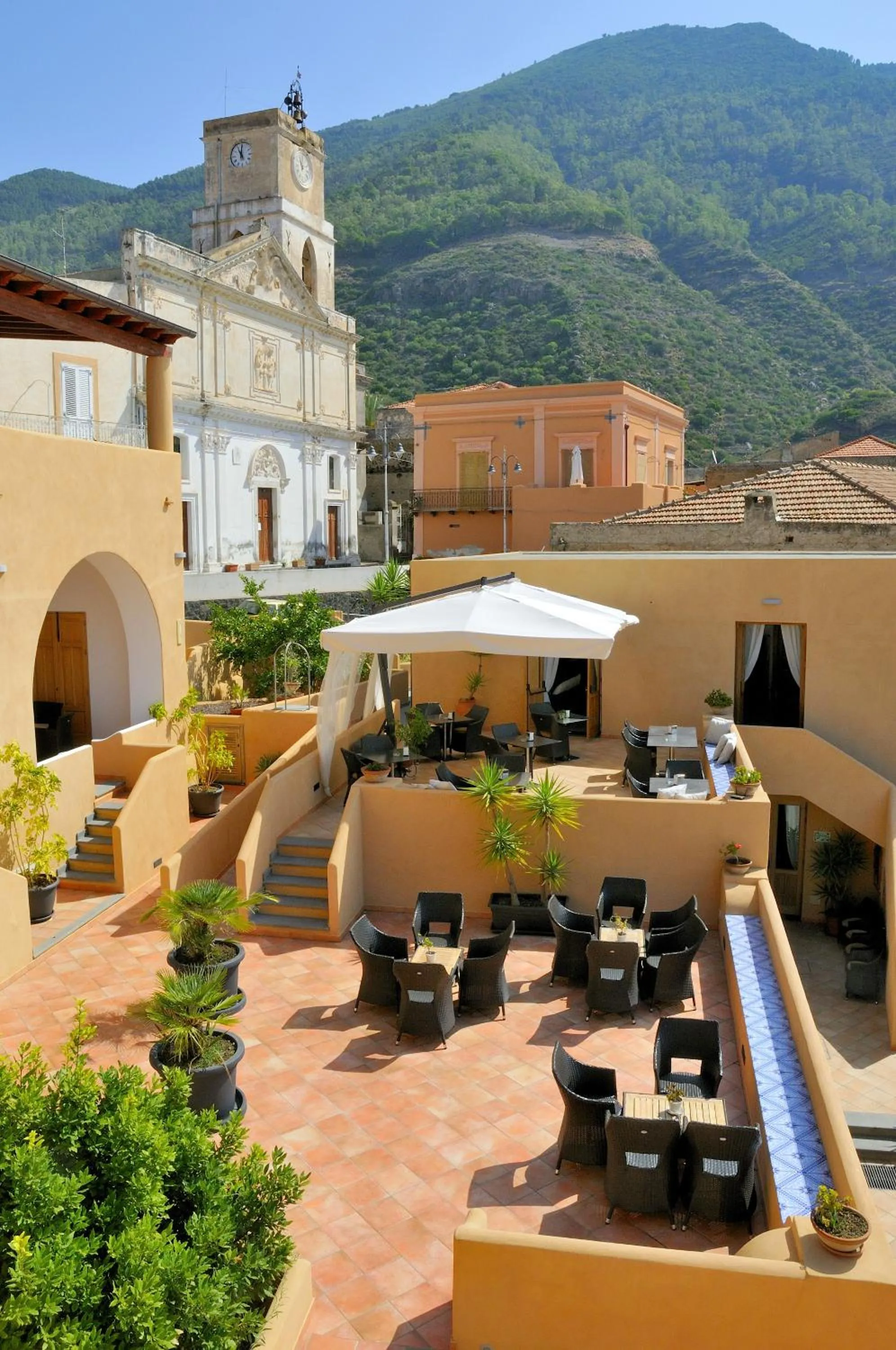 Patio in Solemar Hotel