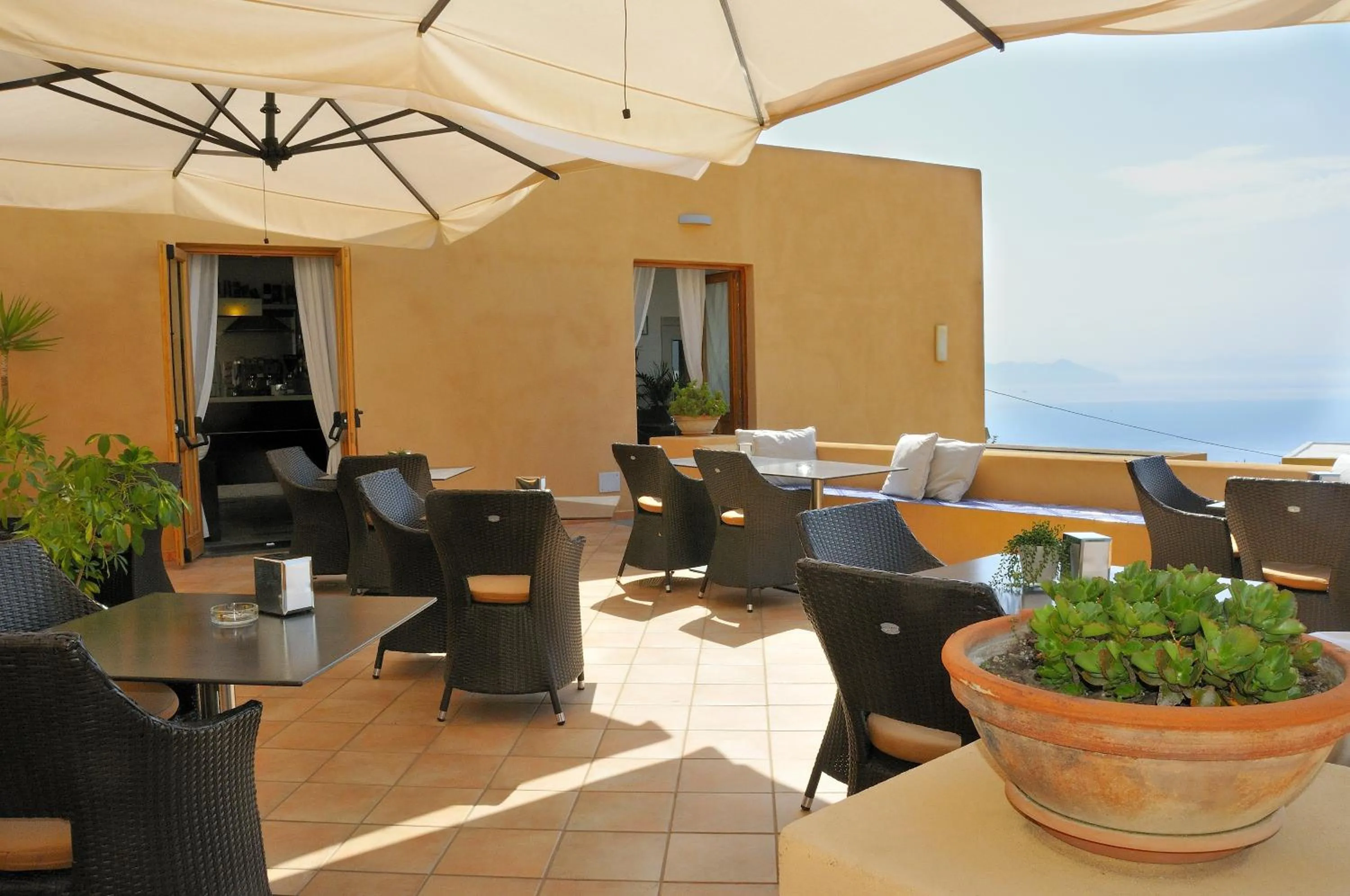 Patio in Solemar Hotel