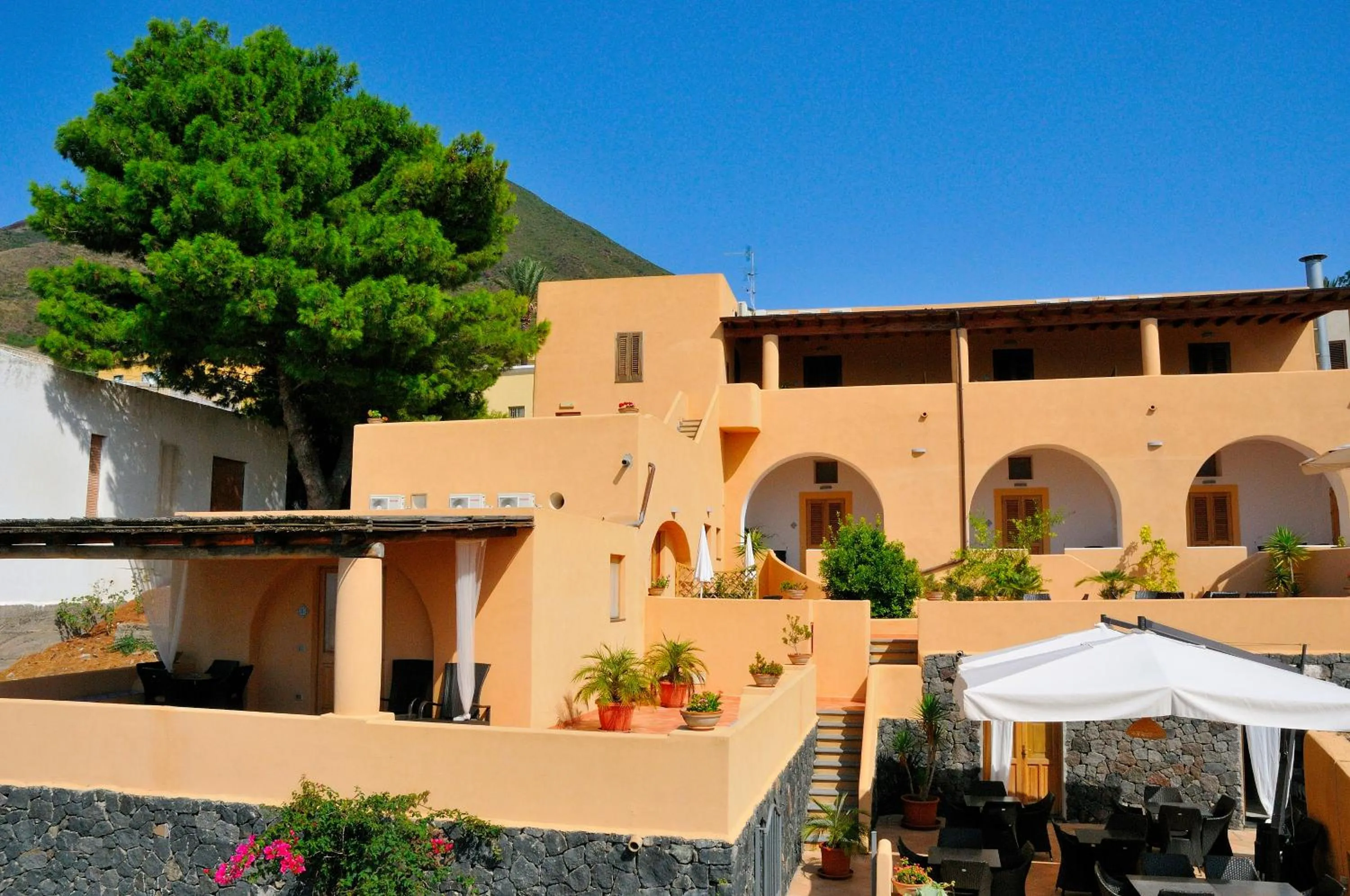 Property building in Solemar Hotel