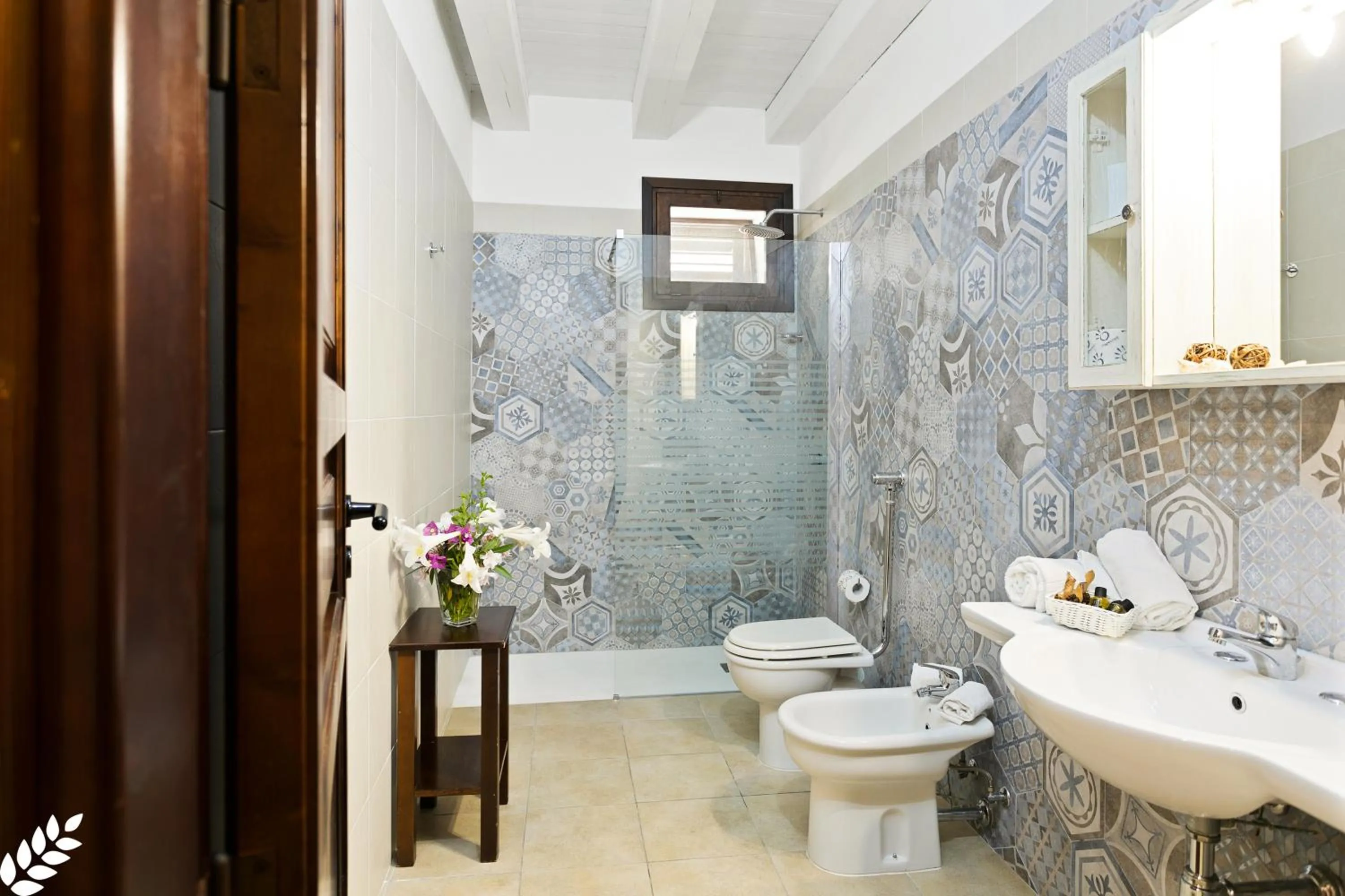 Shower in Case Di Latomie