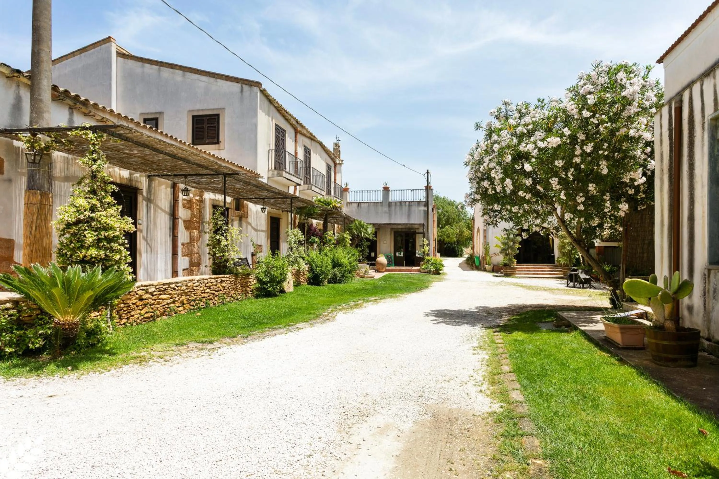 Facade/entrance in Case Di Latomie