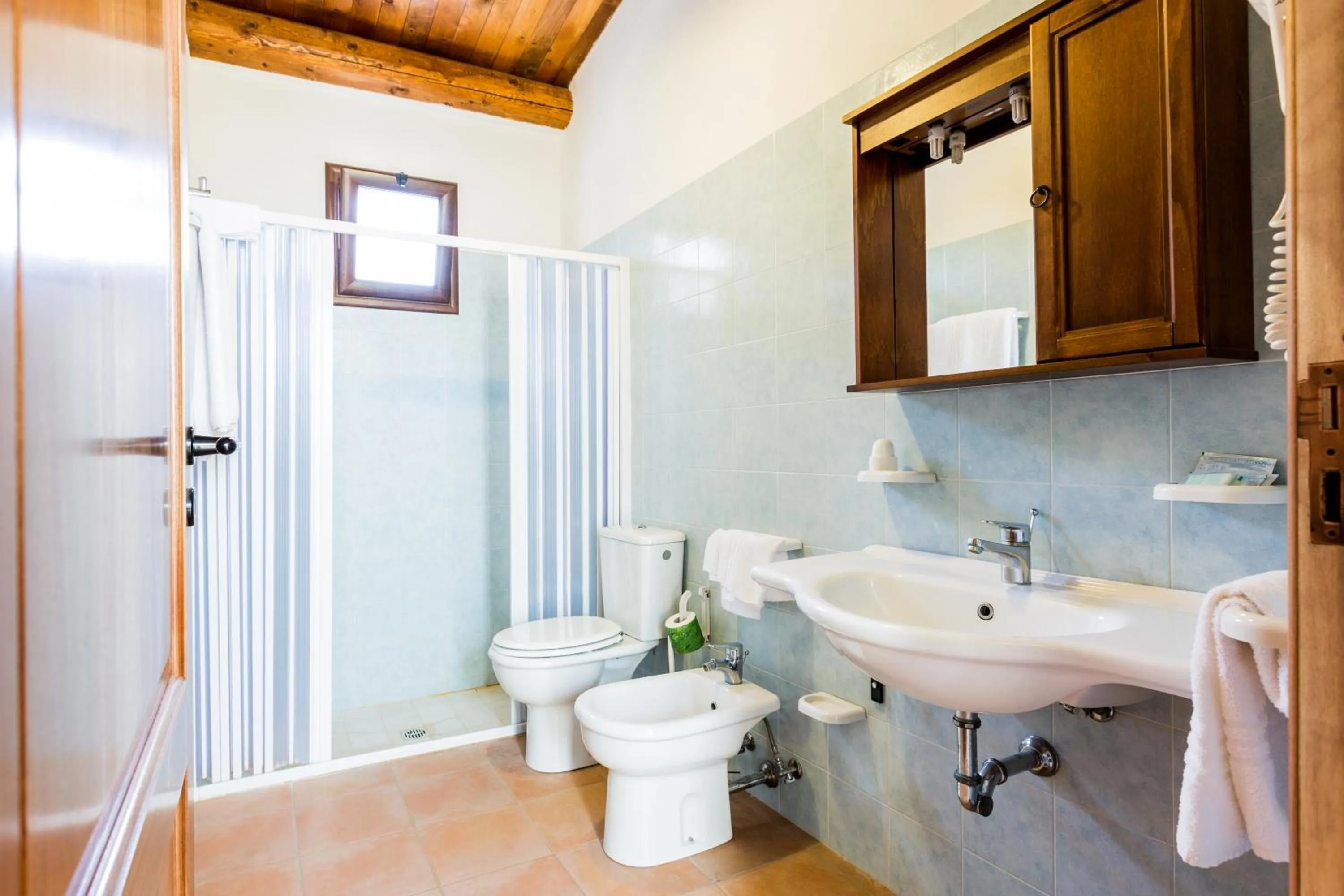 Bathroom in Case Di Latomie