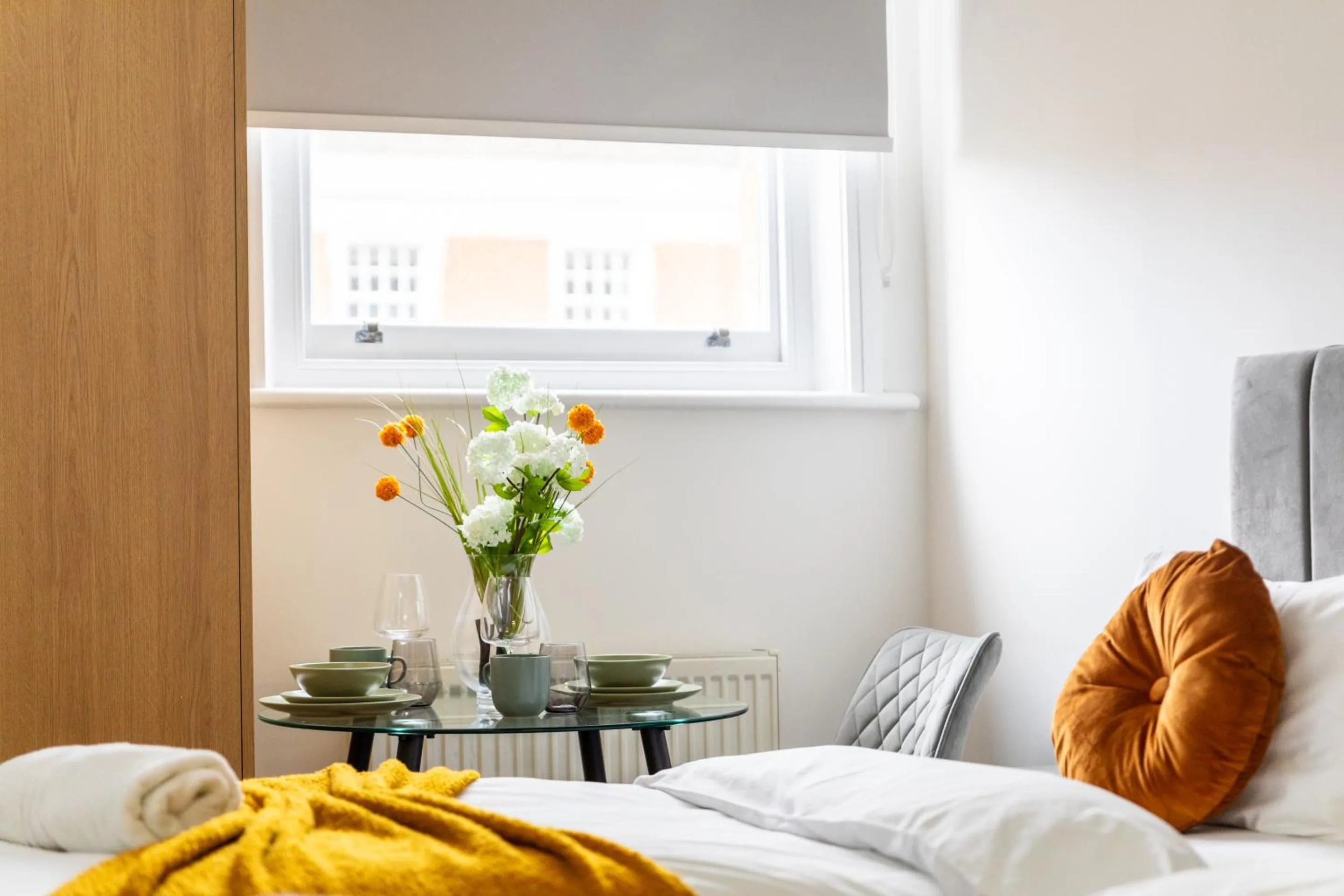 Bedroom, Bed in Kensington High Street Suites