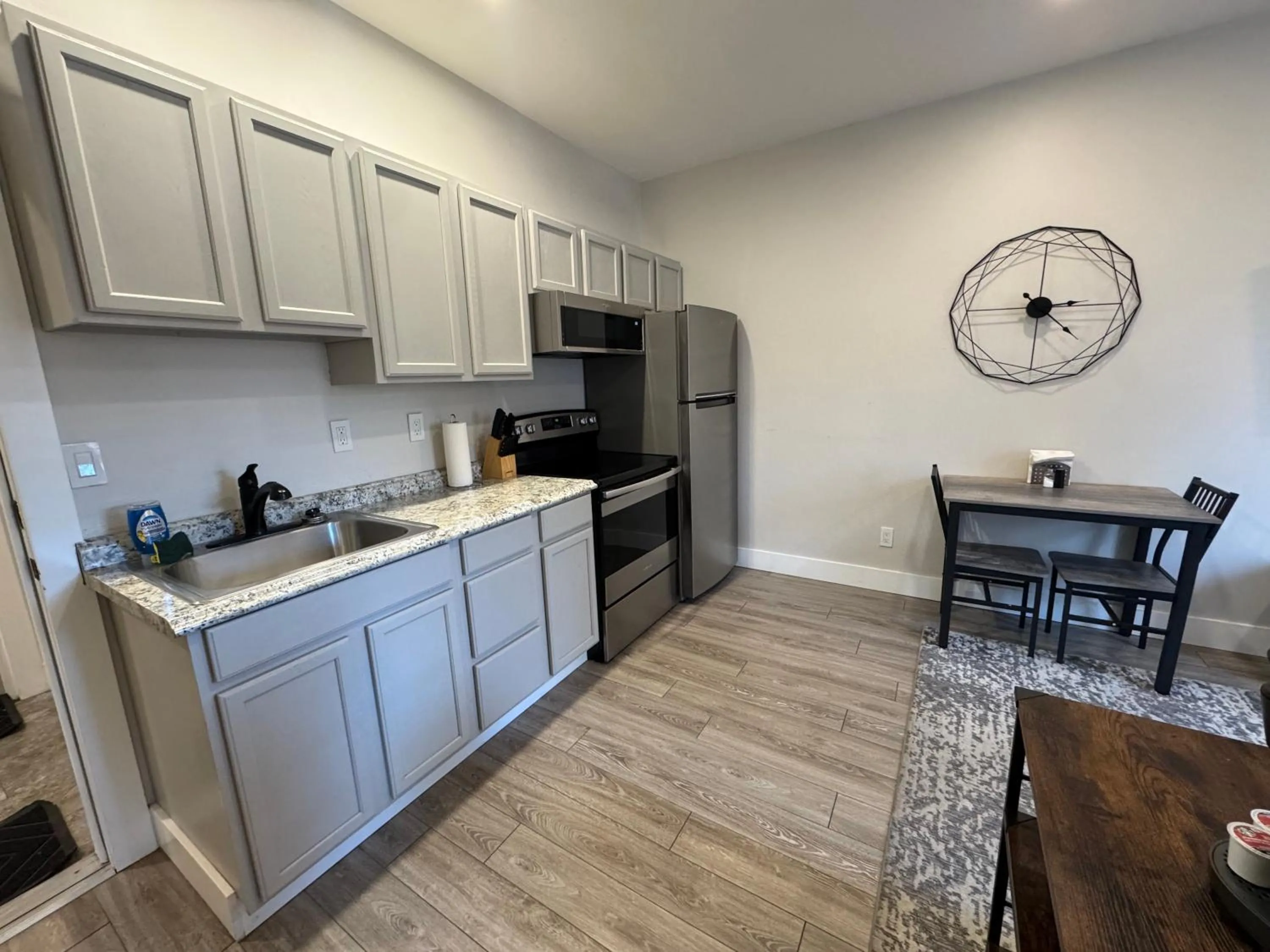 One-Bedroom Apartment in Aisling Suites