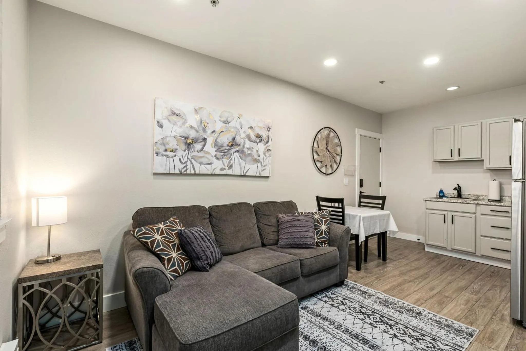 Deluxe Apartment in Aisling Suites
