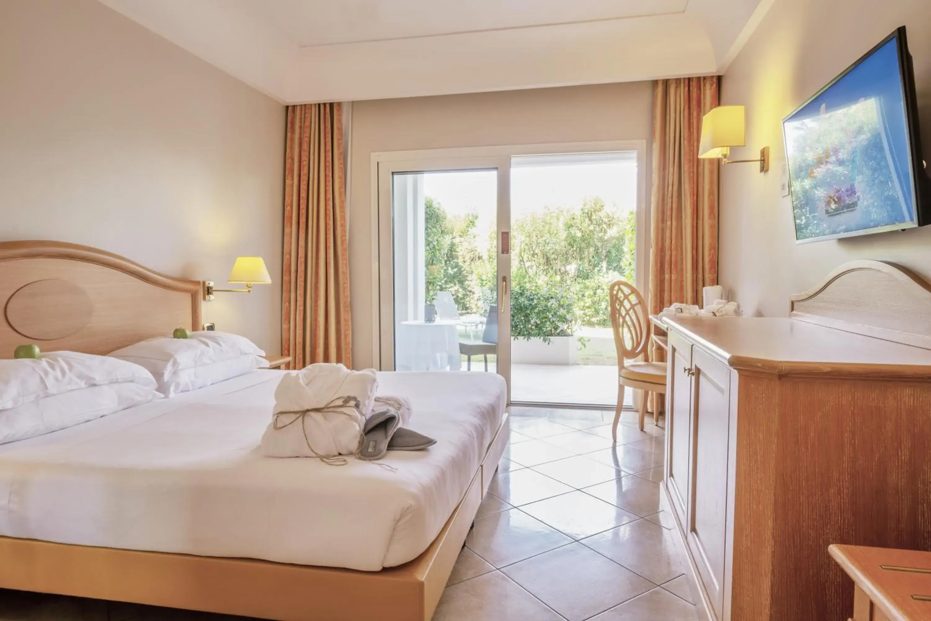 Bed in Palace Hotel Desenzano Bed in Palace Hotel Desenzano