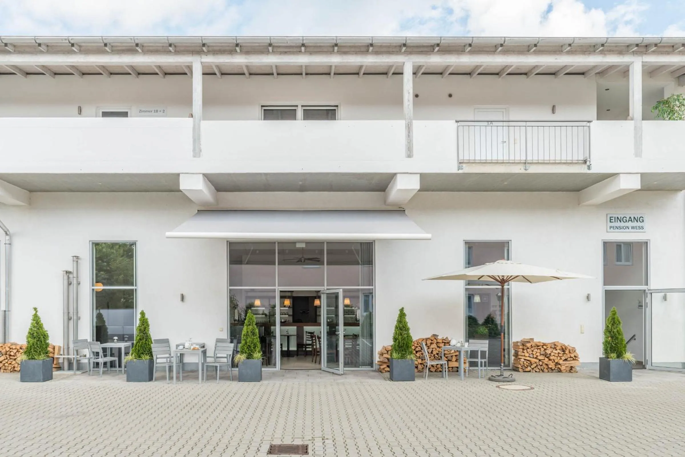 Property building in Pension Wess