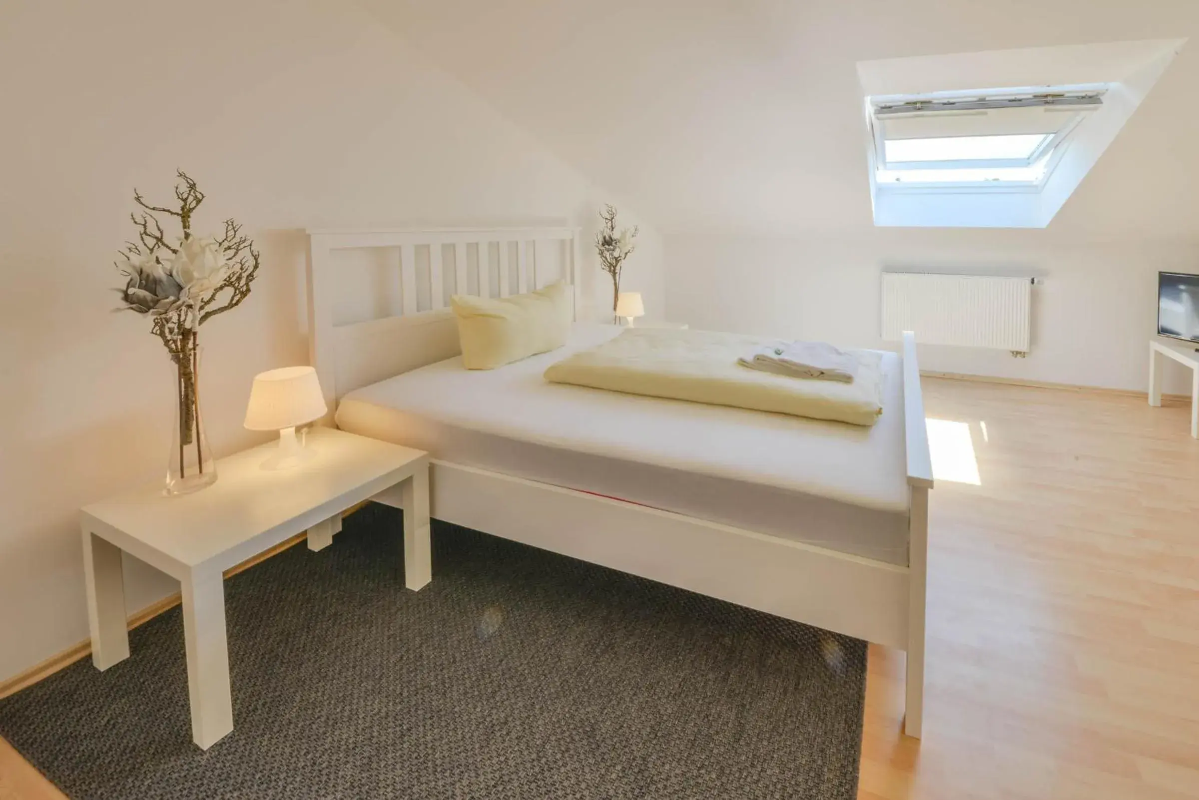 Single Room with Shower - single occupancy in Pension Wess Single Room with Shower - single occupancy in Pension Wess