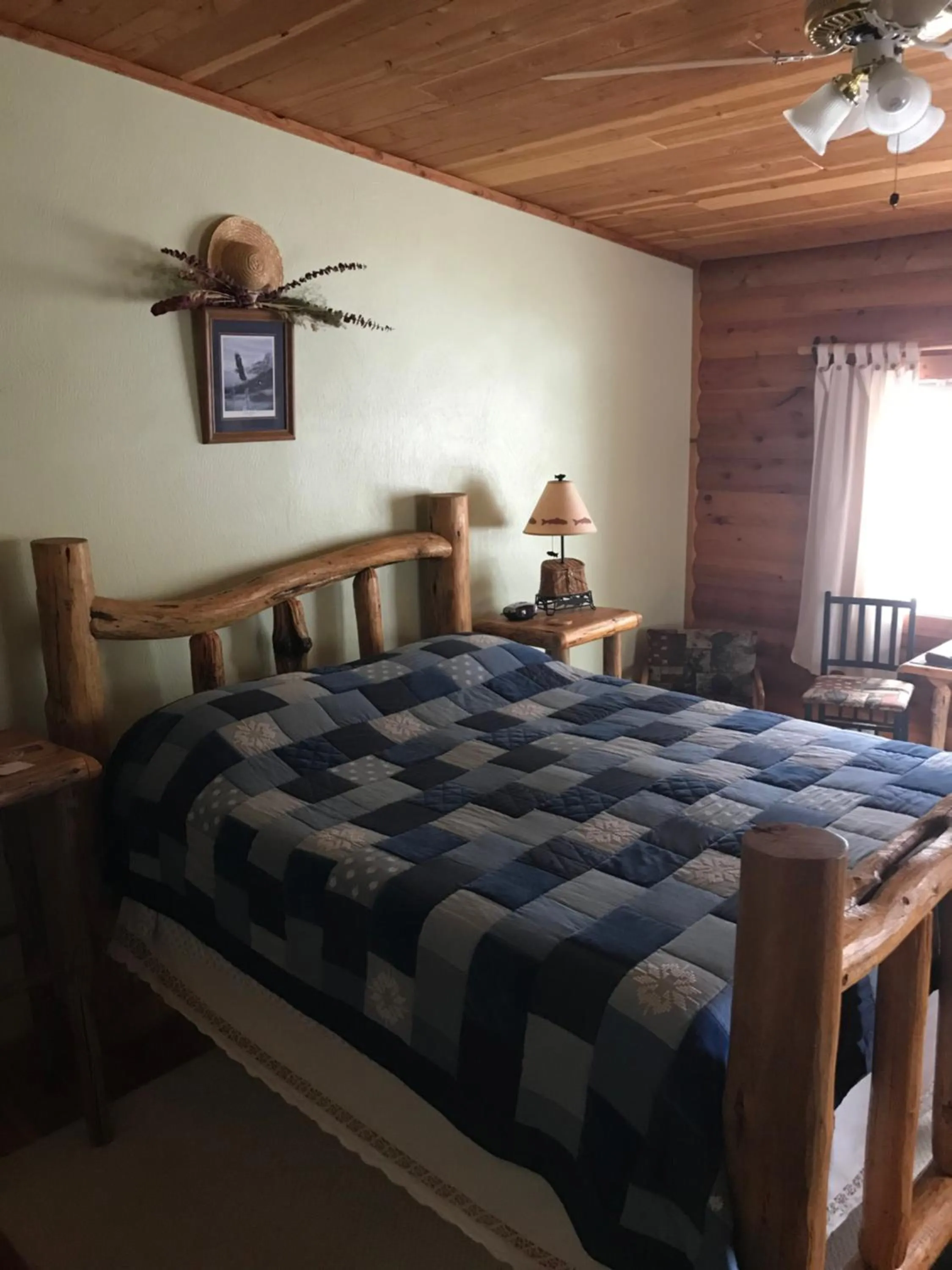Bed in West Yellowstone Bed and Breakfast