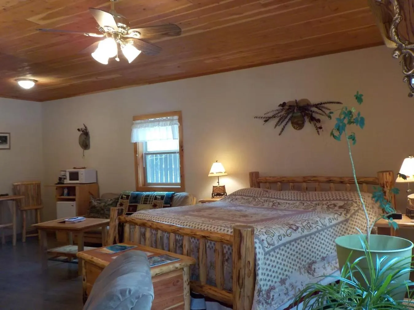 Bed in West Yellowstone Bed and Breakfast