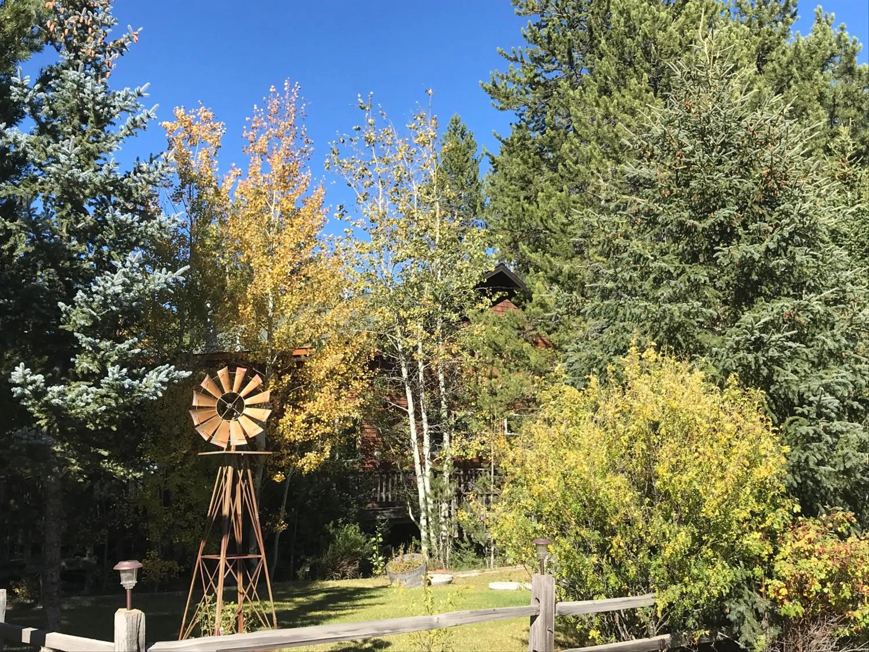Property building in West Yellowstone Bed and Breakfast