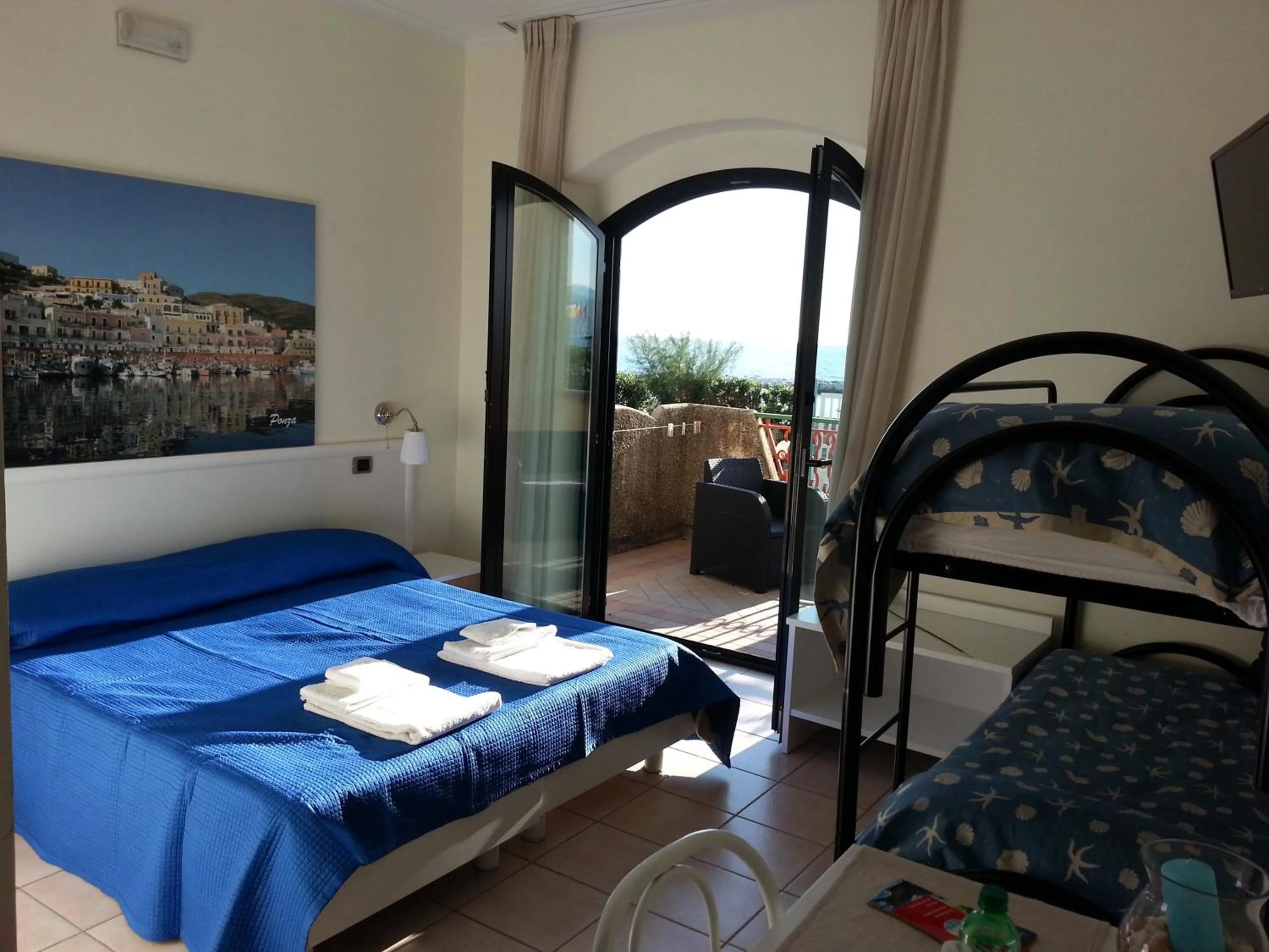 Bedroom, Bed in Hotel Tirreno Formia