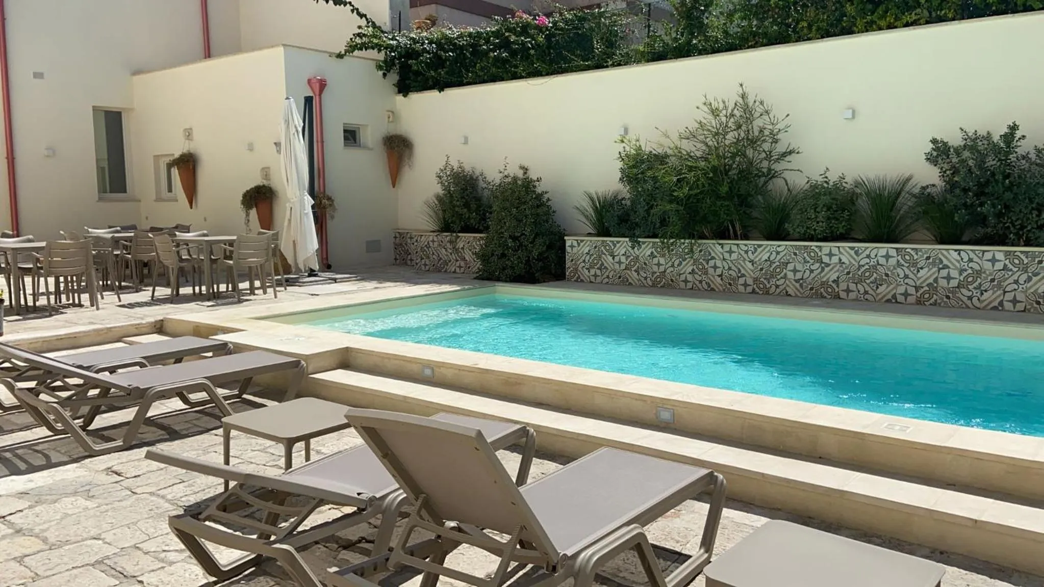 Swimming pool in Tobacco Suite