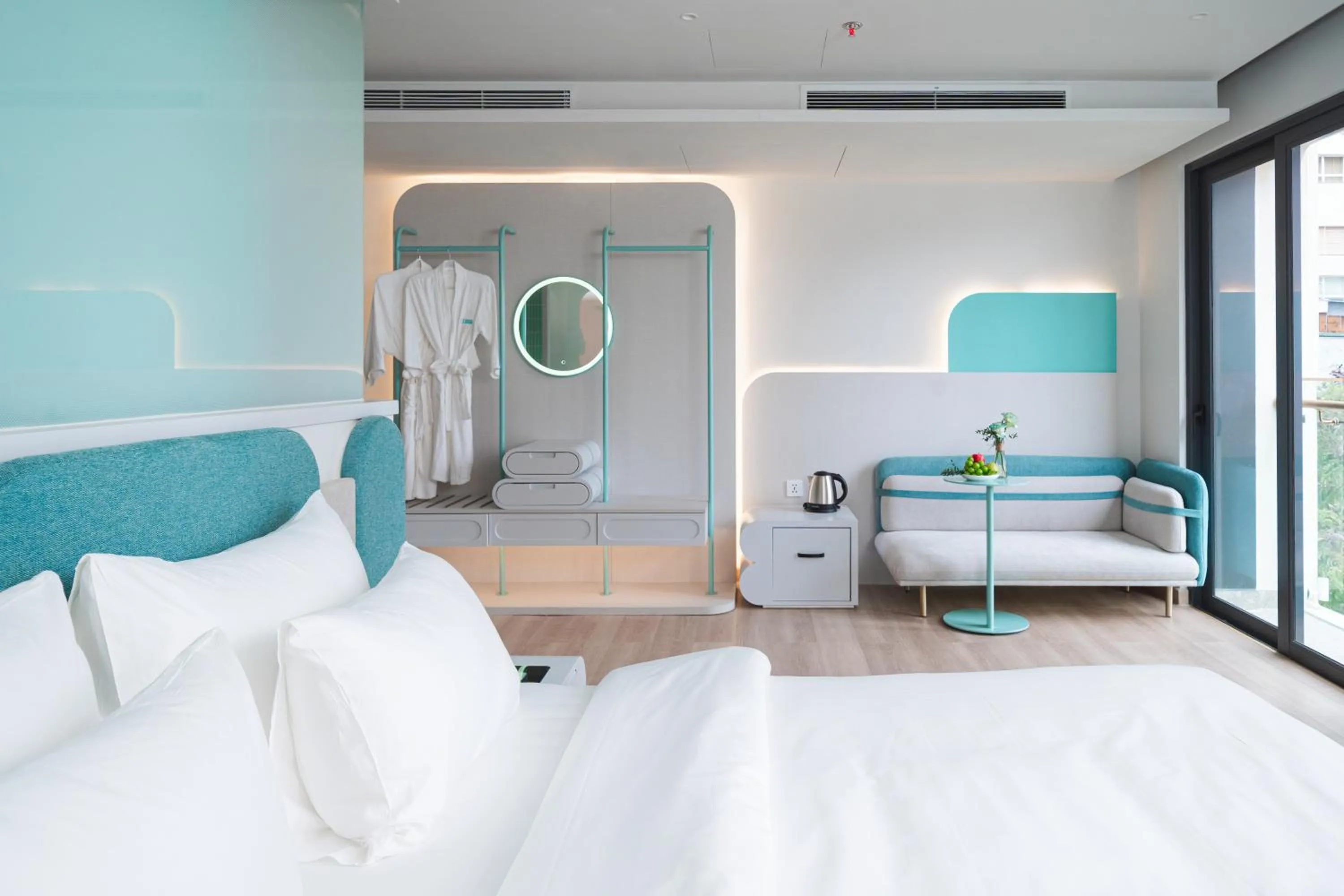 Bedroom, Bed in IconSphere Hotel