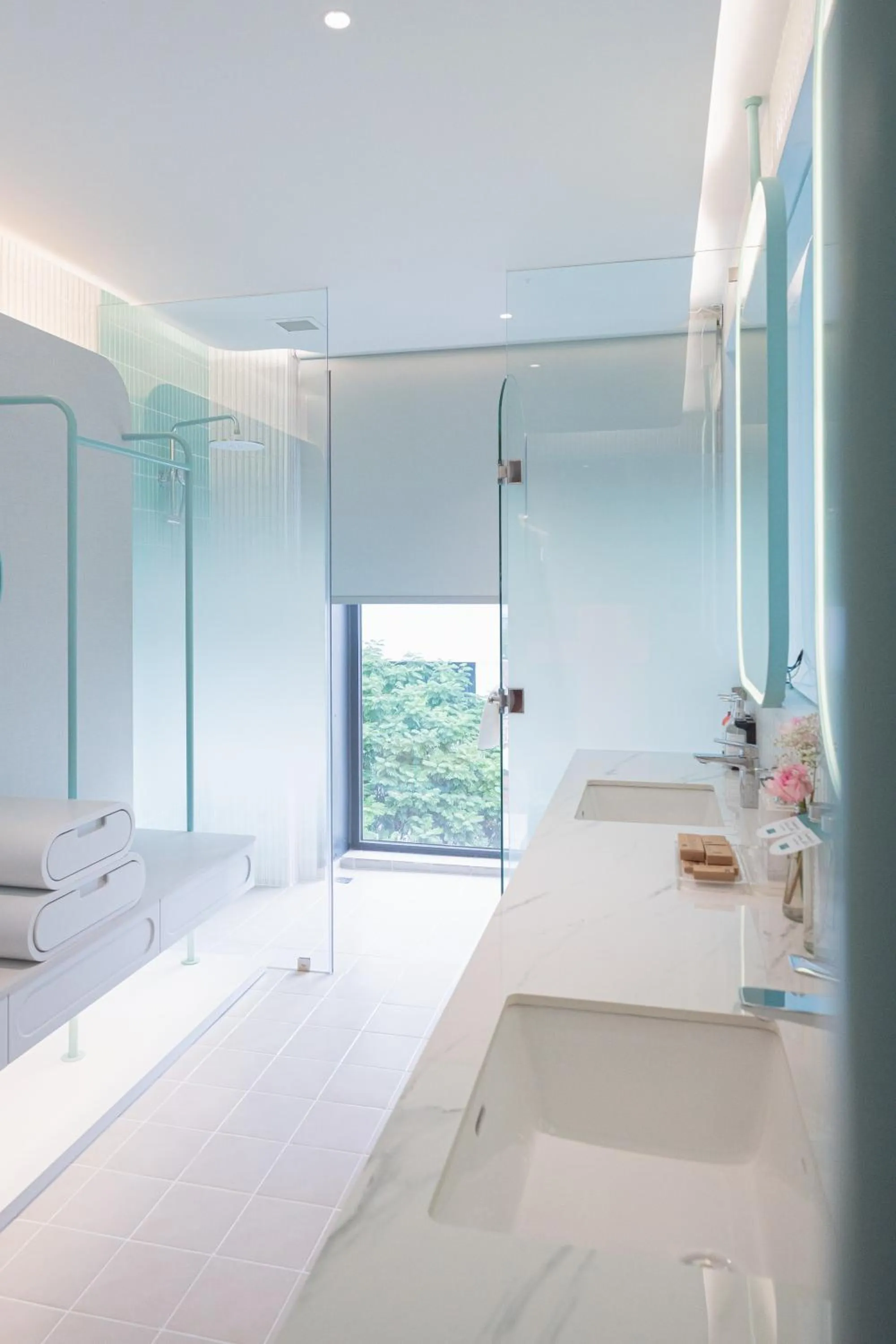 Bathroom, Bed in IconSphere Hotel