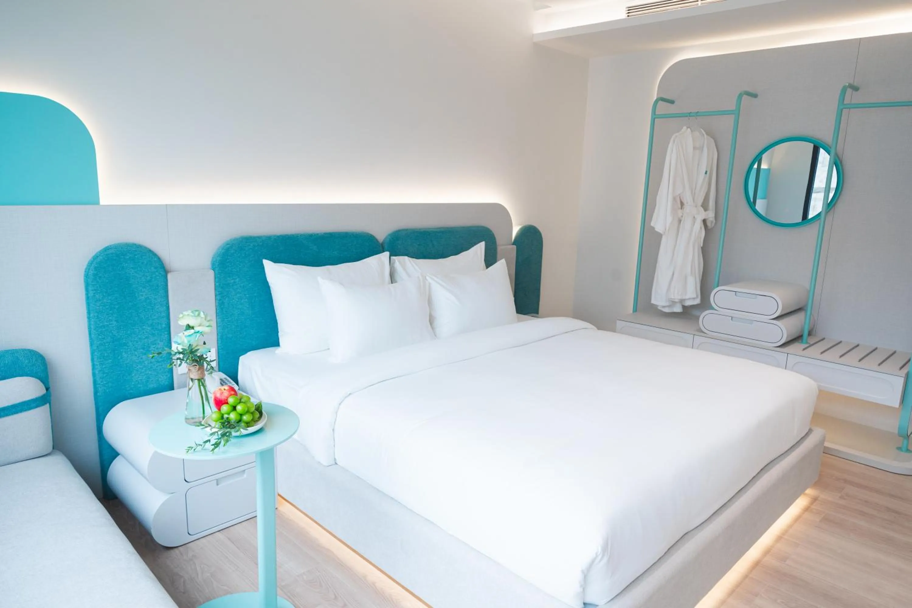 Bedroom, Bed in IconSphere Hotel