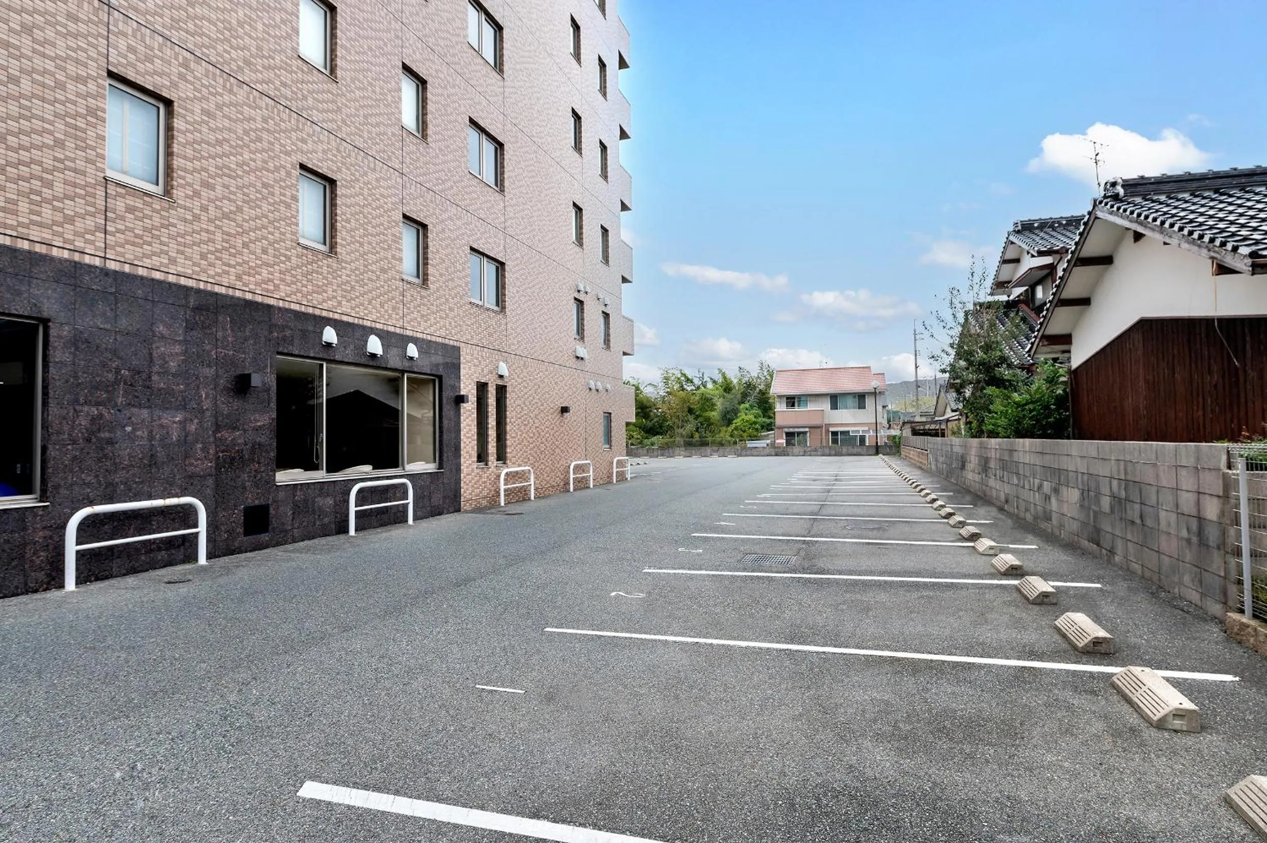 Parking in Park Inn Sanyo Onoda