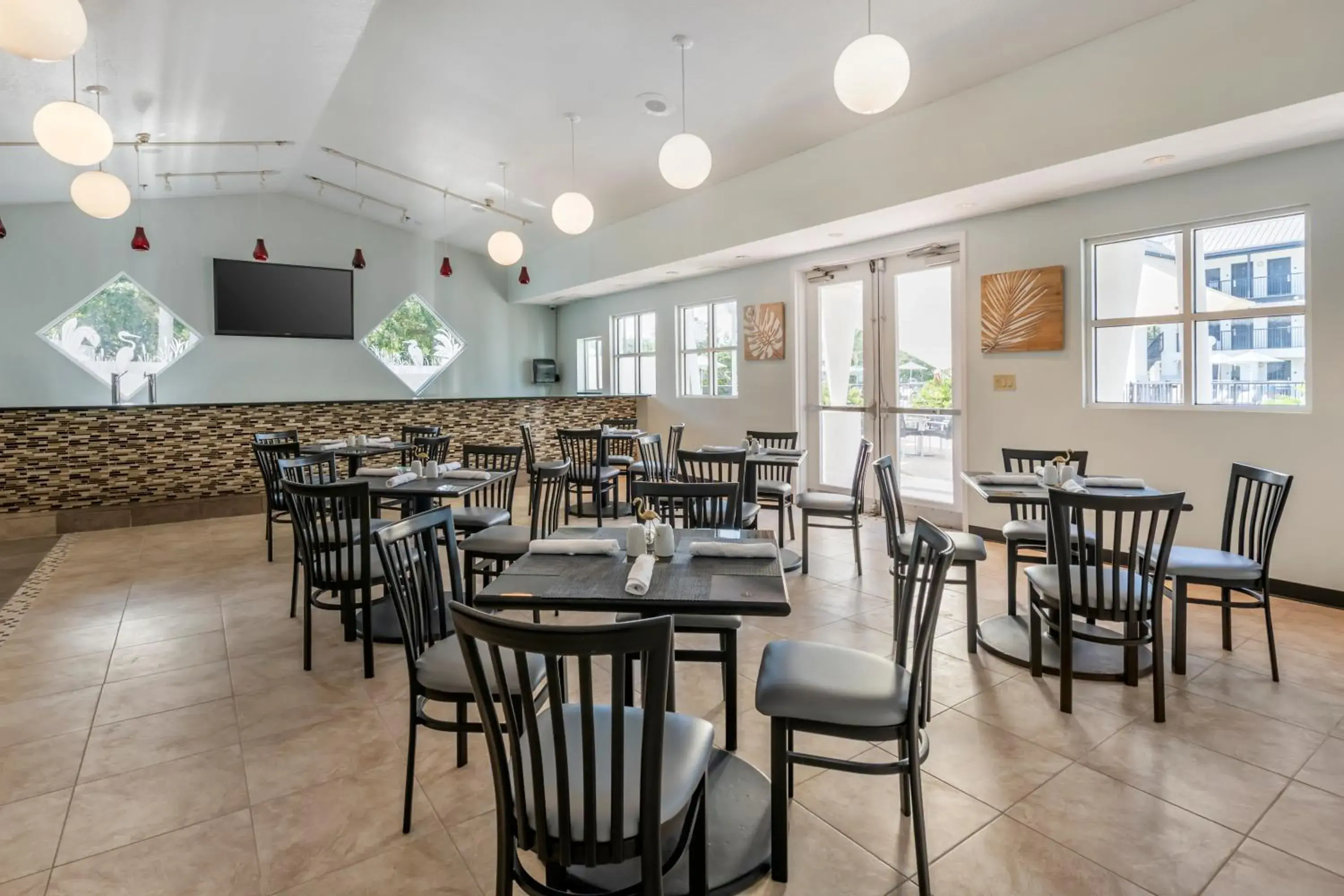 Restaurant/places to eat in voco Kissimmee Orlando by IHG Restaurant/places to eat in voco Kissimmee Orlando by IHG