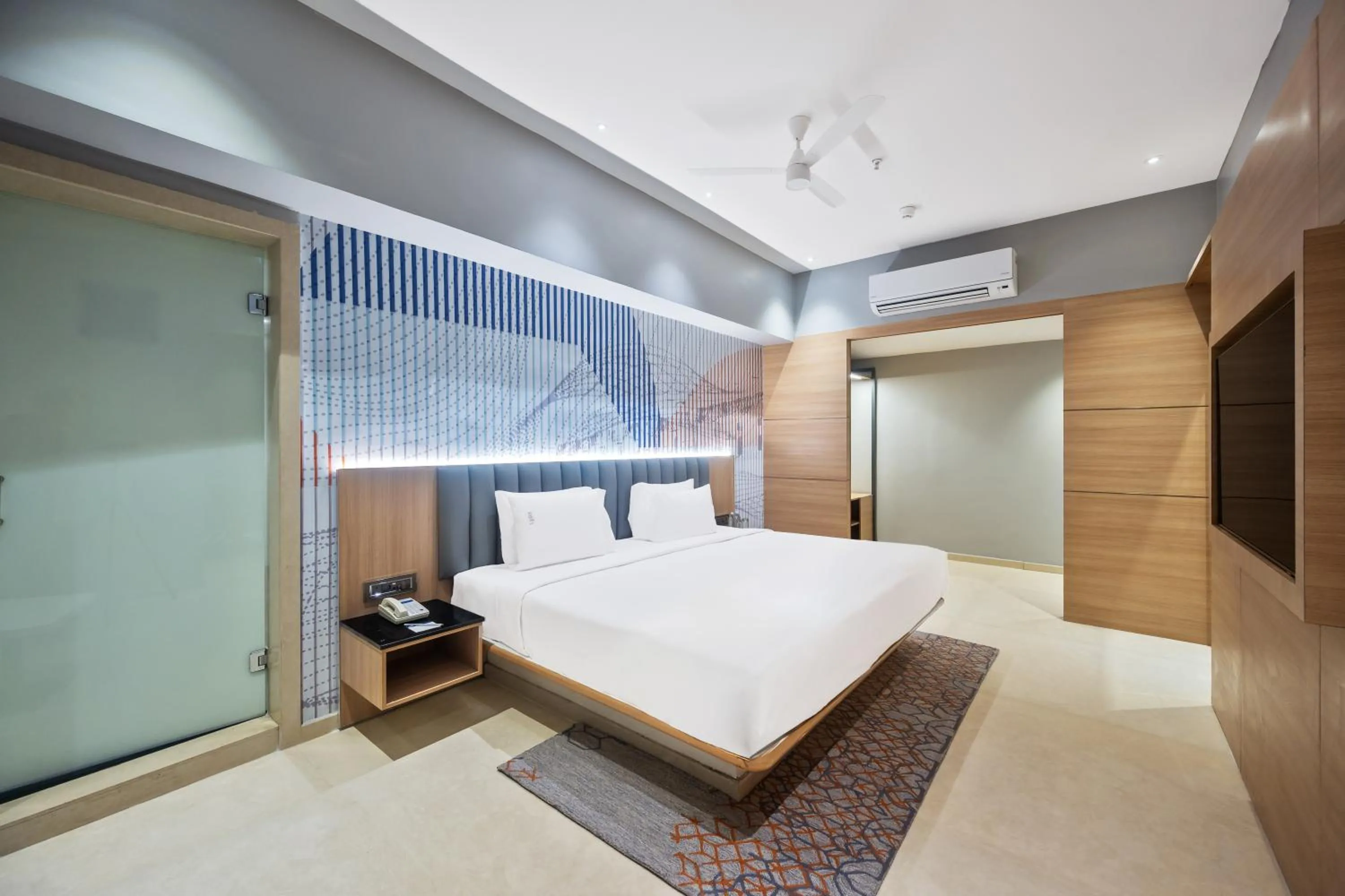 Bedroom, Bed in Holiday Inn Express & Suites Vijayawada