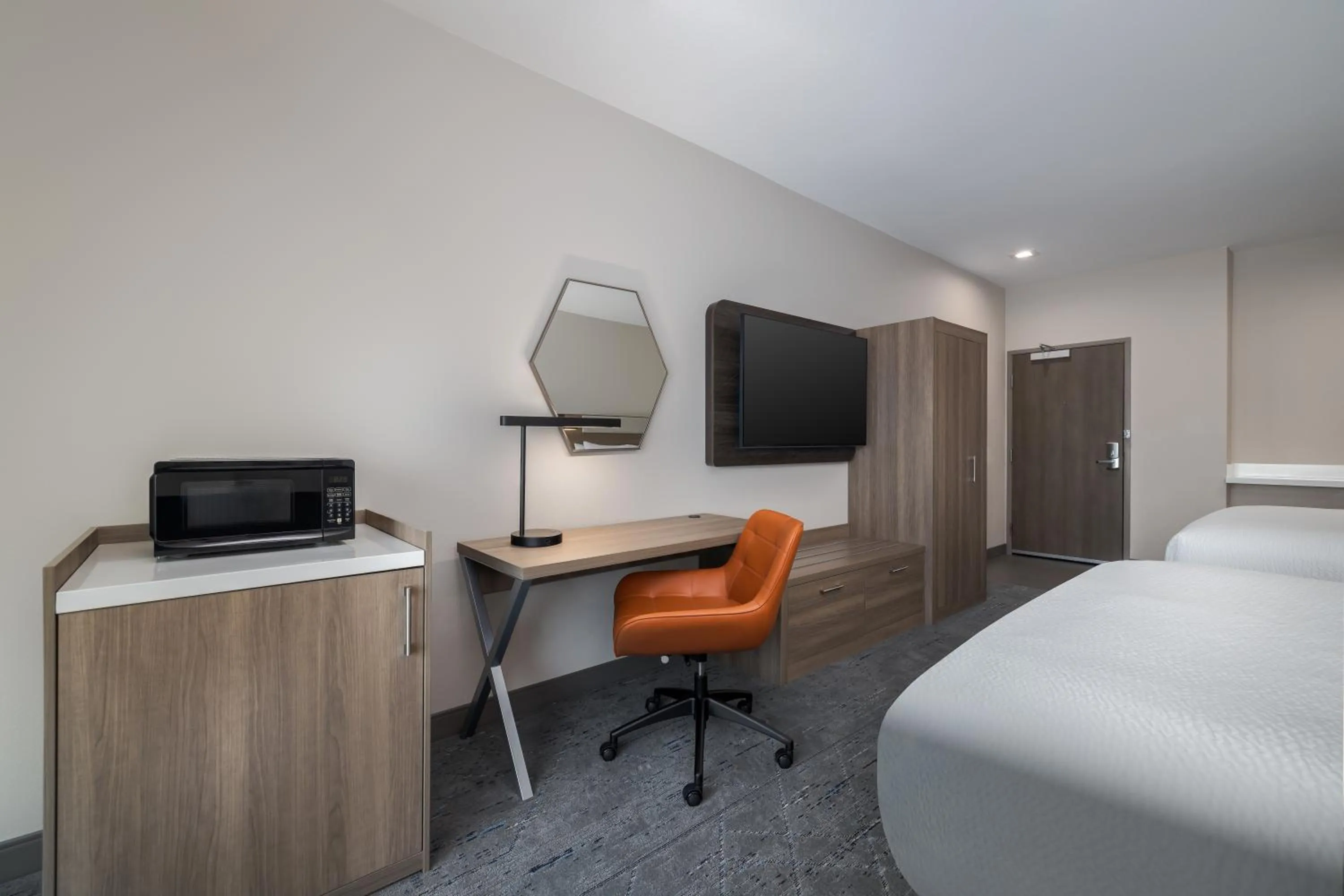 Bed in Holiday Inn Express & Suites Nacogdoches Southwest by IHG