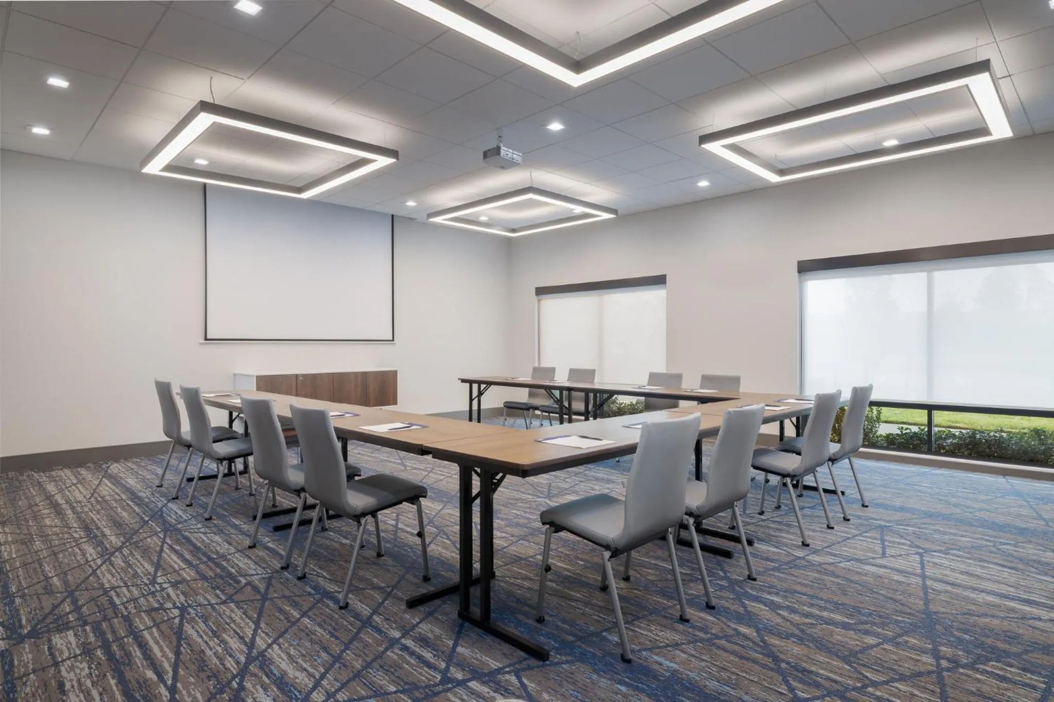 Meeting/conference room in Holiday Inn Express & Suites Nacogdoches Southwest by IHG