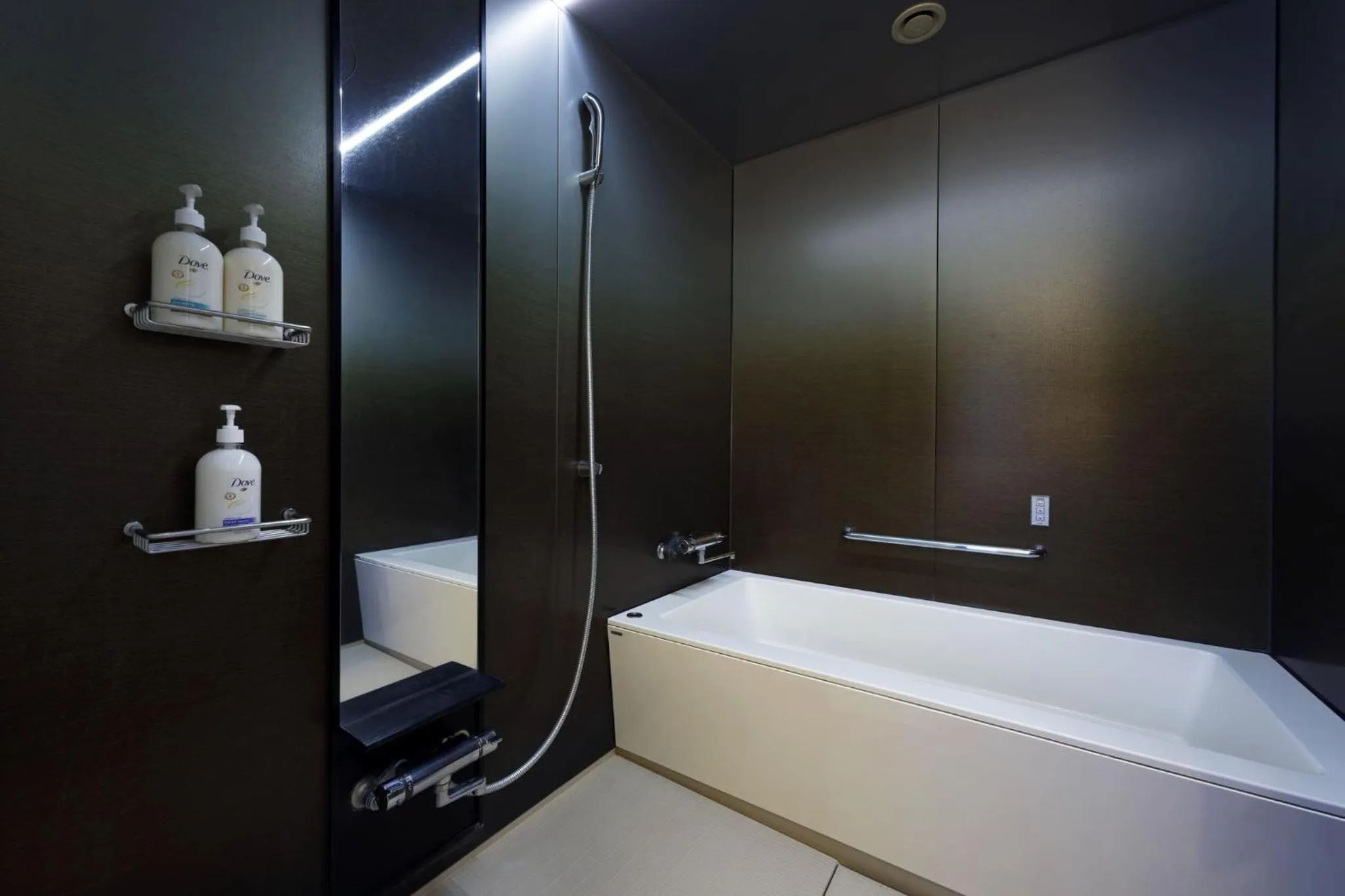 Photo of the whole room in Holiday Inn & Suites Sapporo Odori Park by IHG