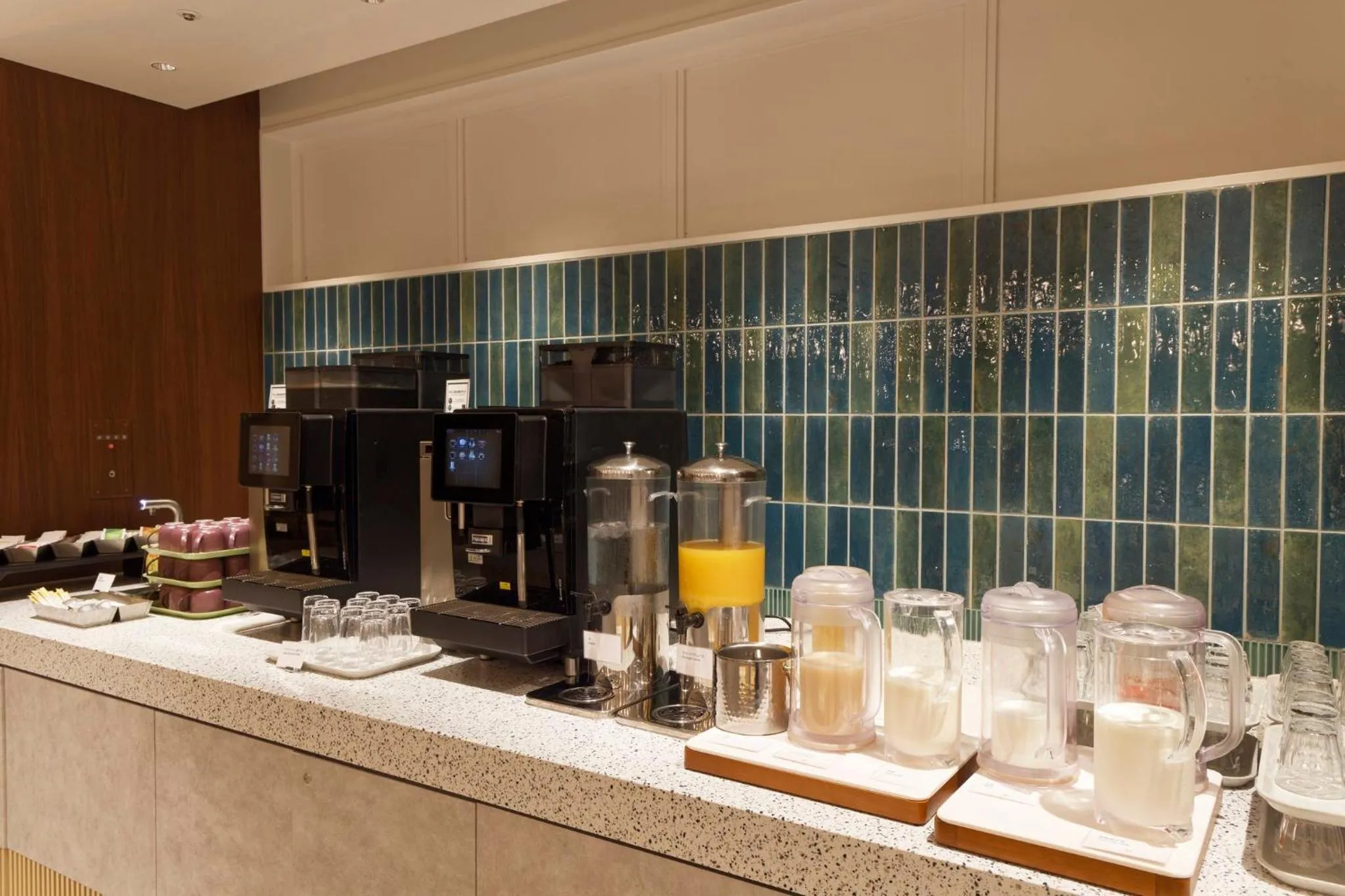 Restaurant/places to eat in Holiday Inn & Suites Sapporo Odori Park by IHG