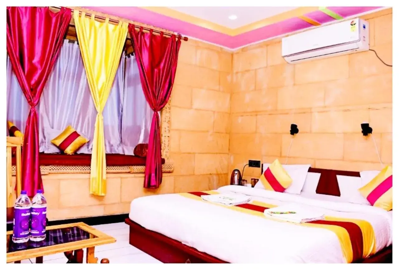 Deluxe King Room in Hotel Zam Zam And Restaurant Budget Hotel in Jaisalmer Deluxe King Room in Hotel Zam Zam And Restaurant Budget Hotel in Jaisalmer