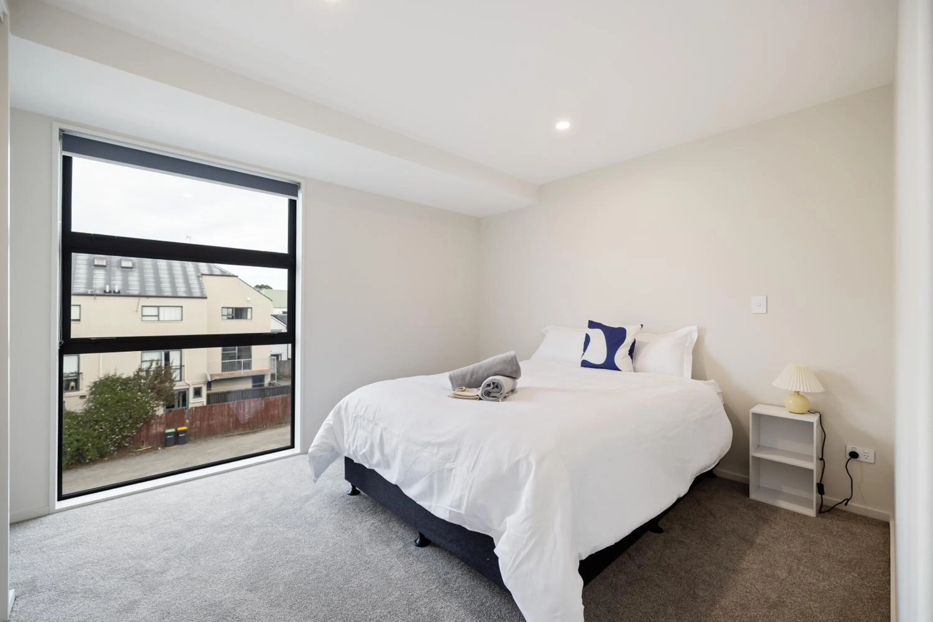 Bed in Large 3 Bedroom Townhouse in CBD - Perfect for Groups